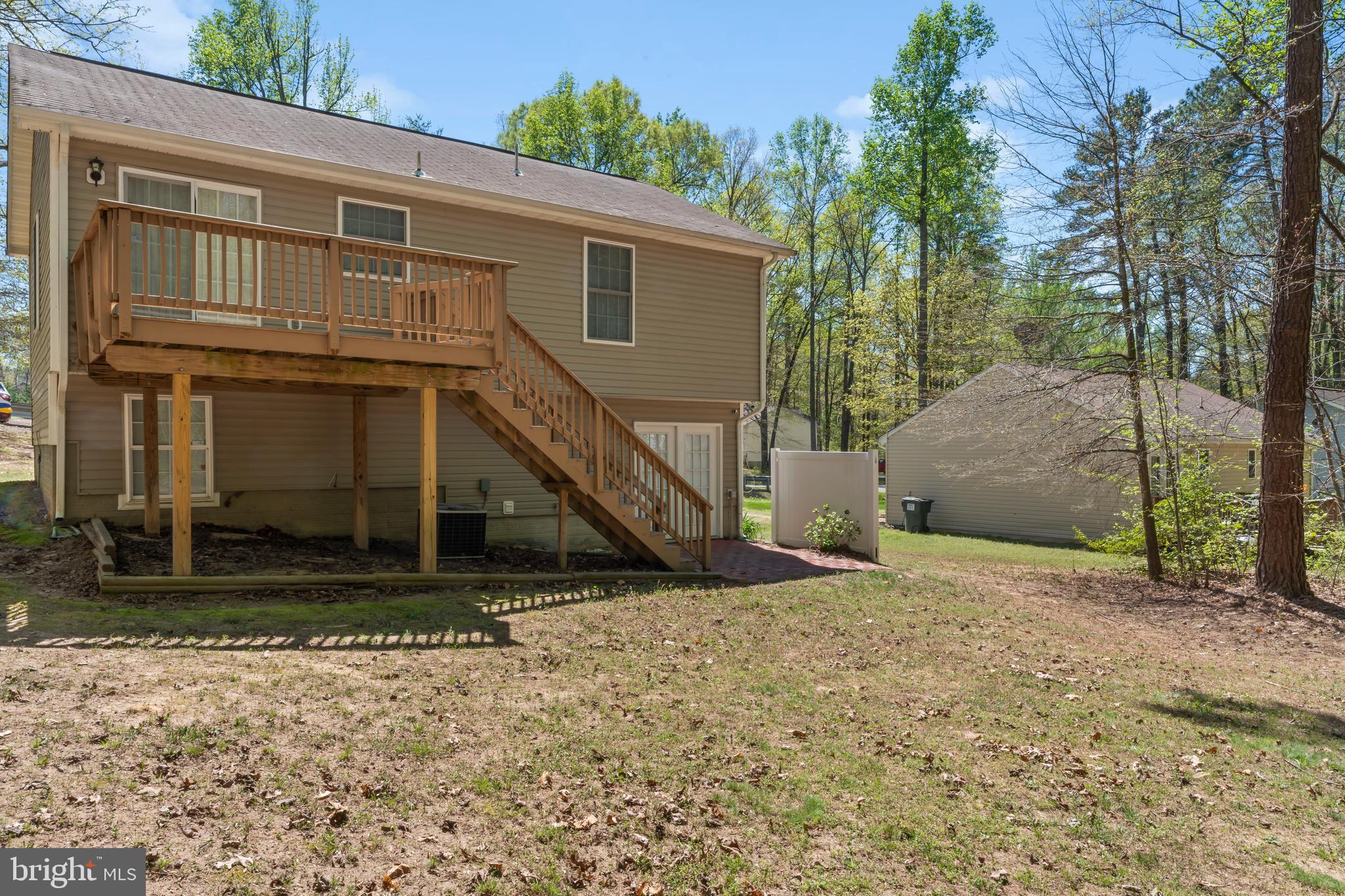 LAKE LAND OR - Residential