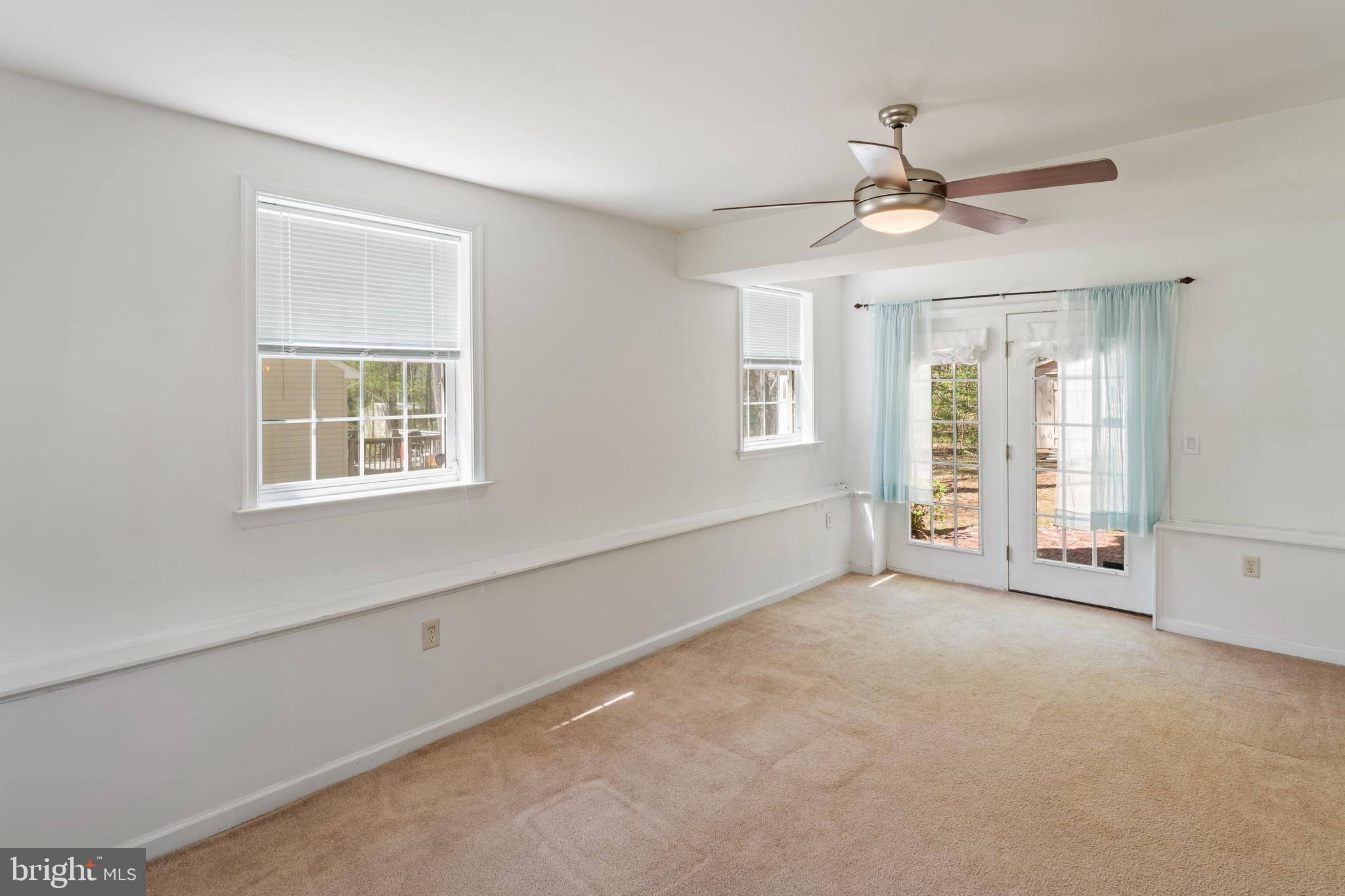 LAKE LAND OR - Residential