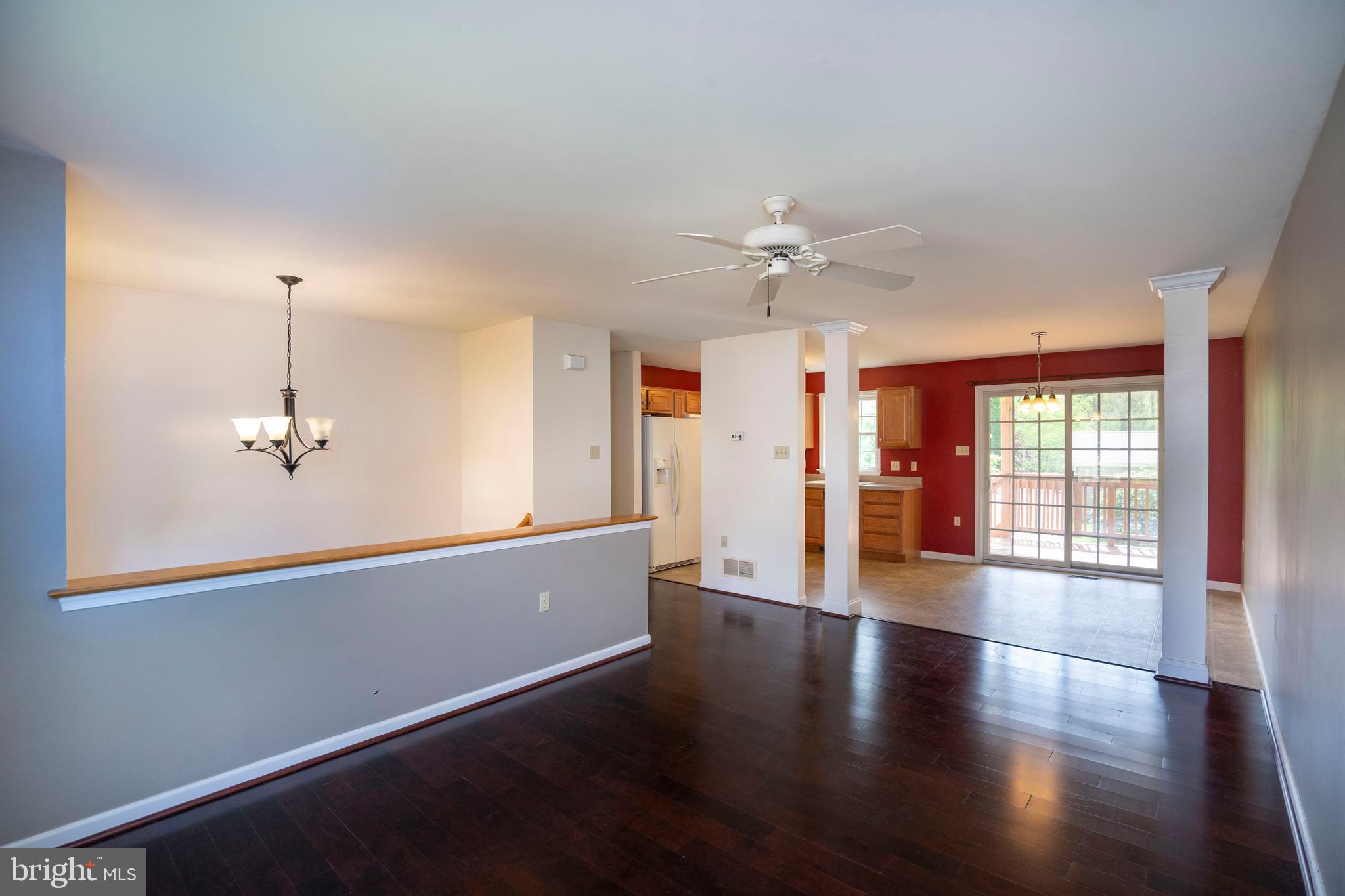 WHISPER RIDGE - Residential