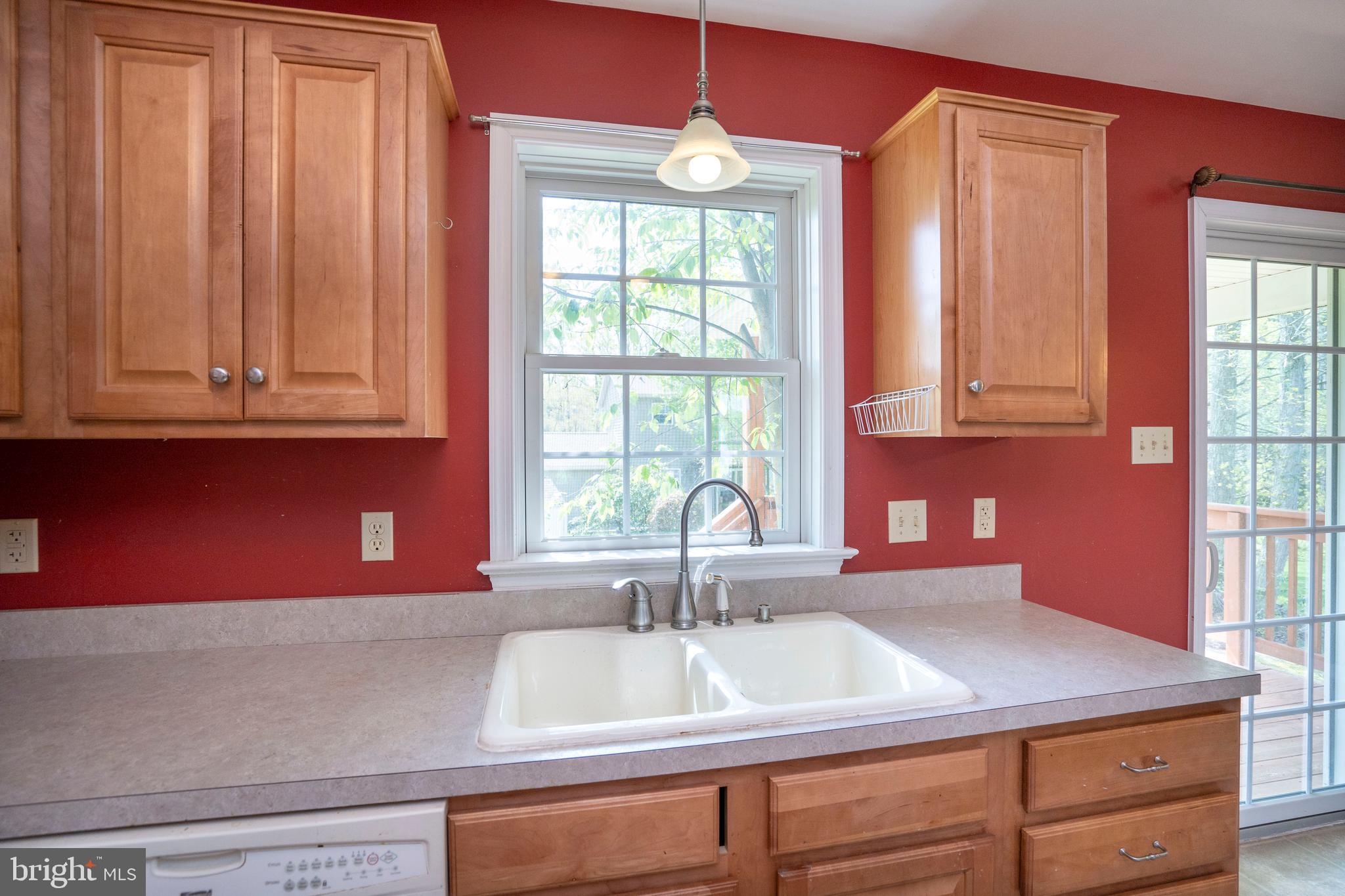 WHISPER RIDGE - Residential