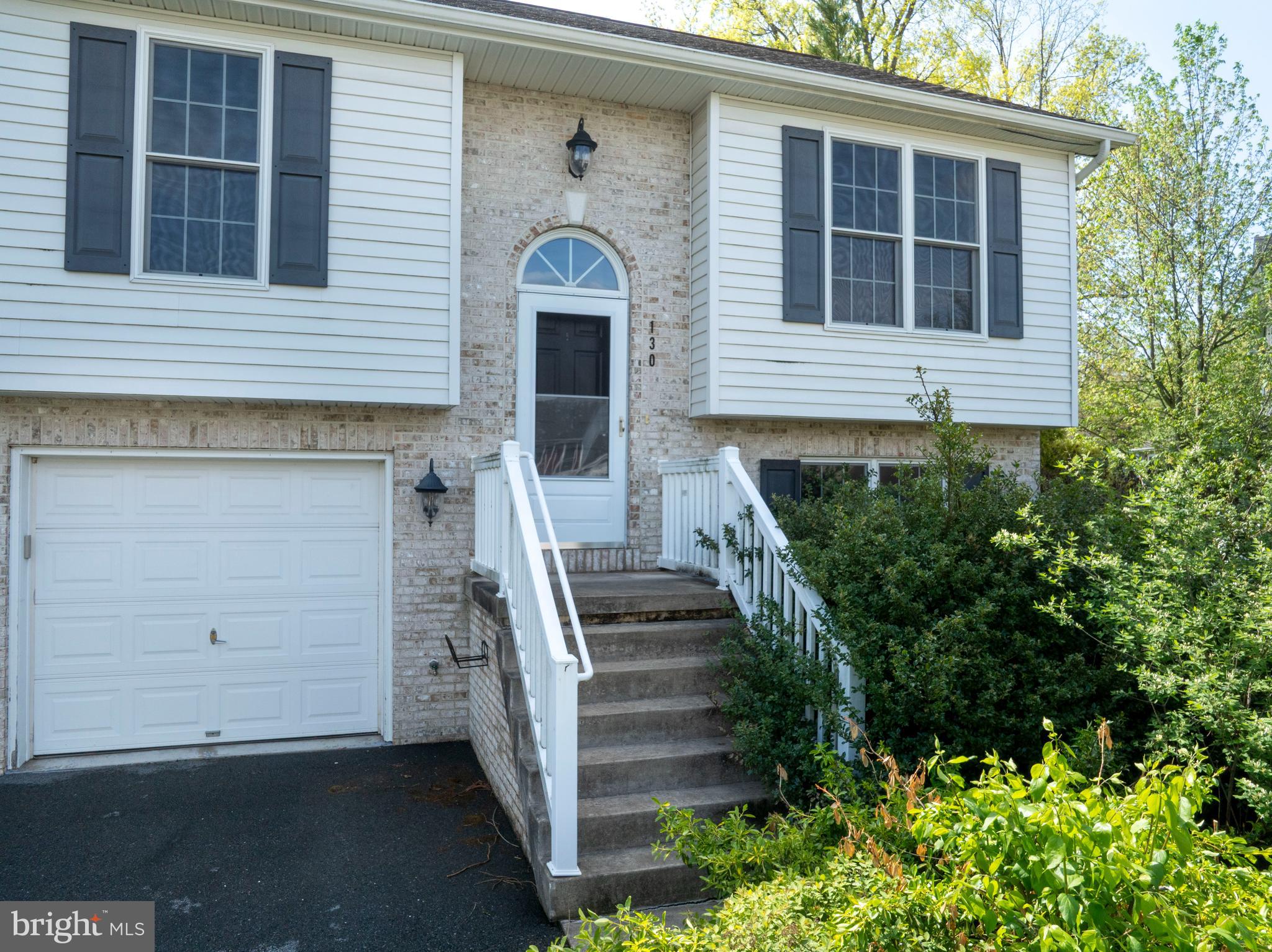 WHISPER RIDGE - Residential