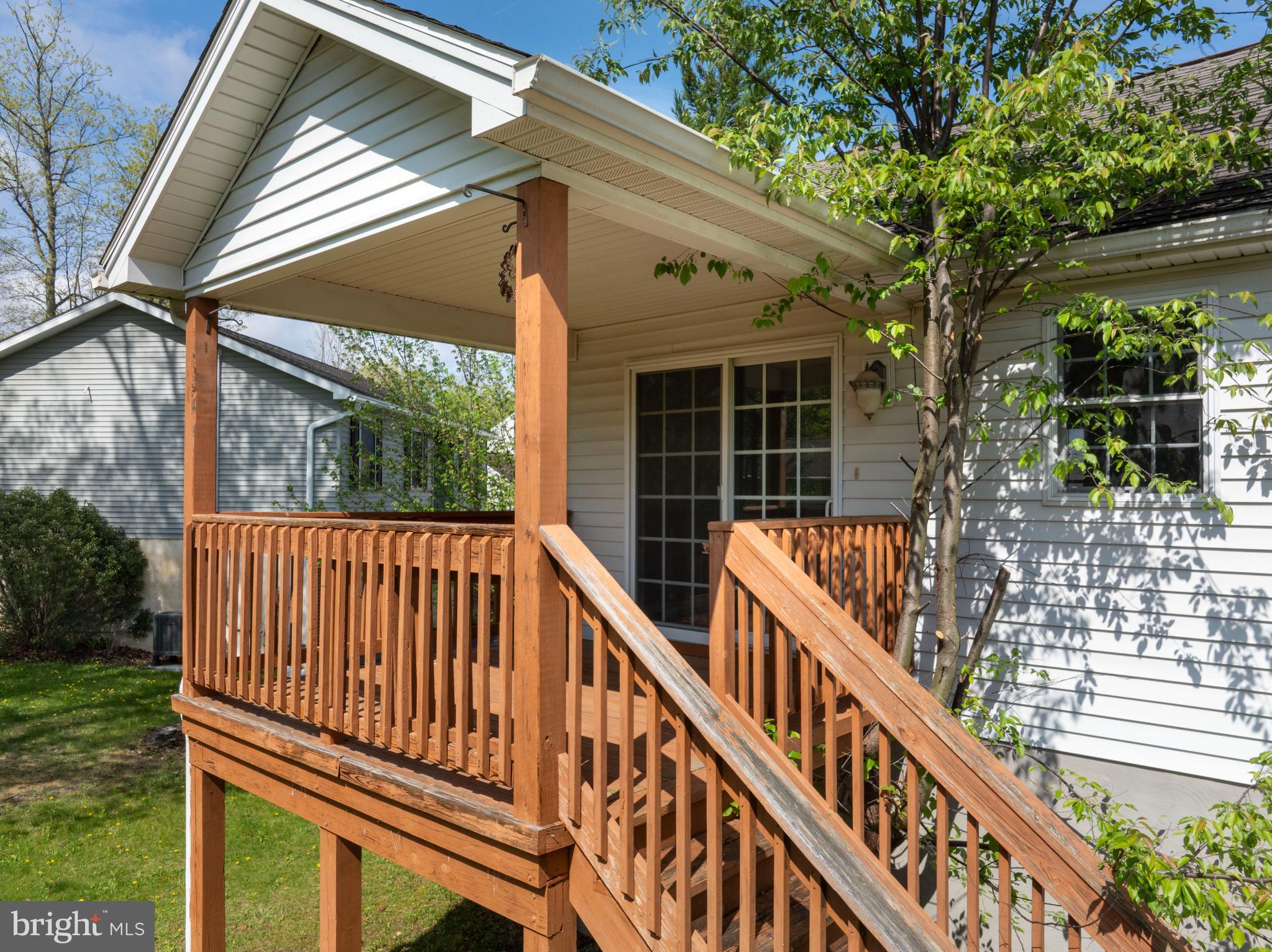 WHISPER RIDGE - Residential