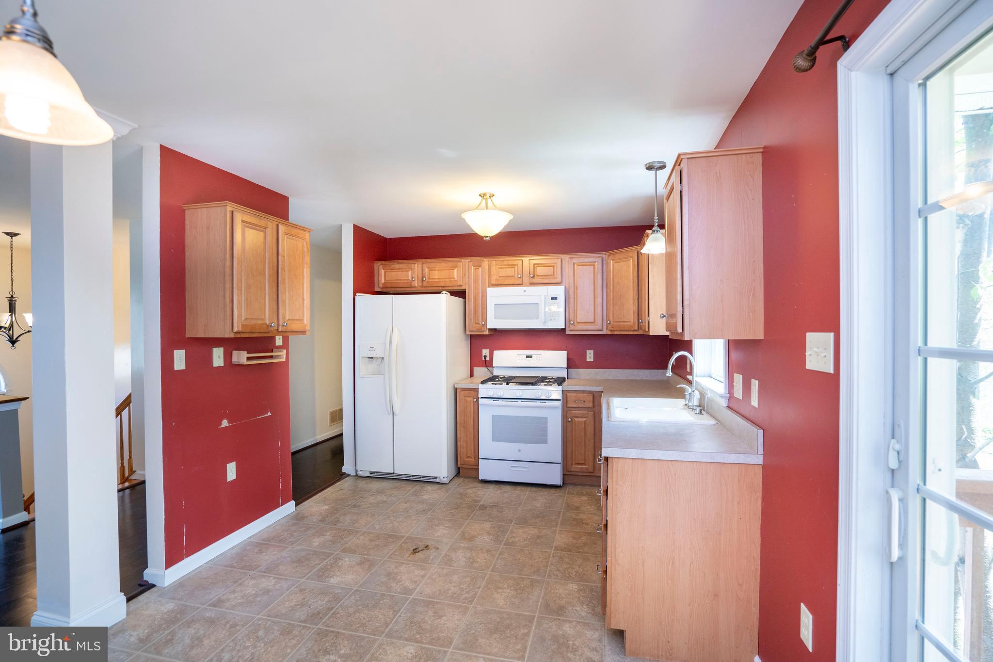 WHISPER RIDGE - Residential