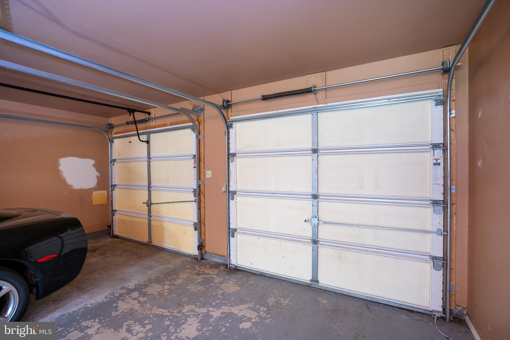 WHISPER RIDGE - Residential