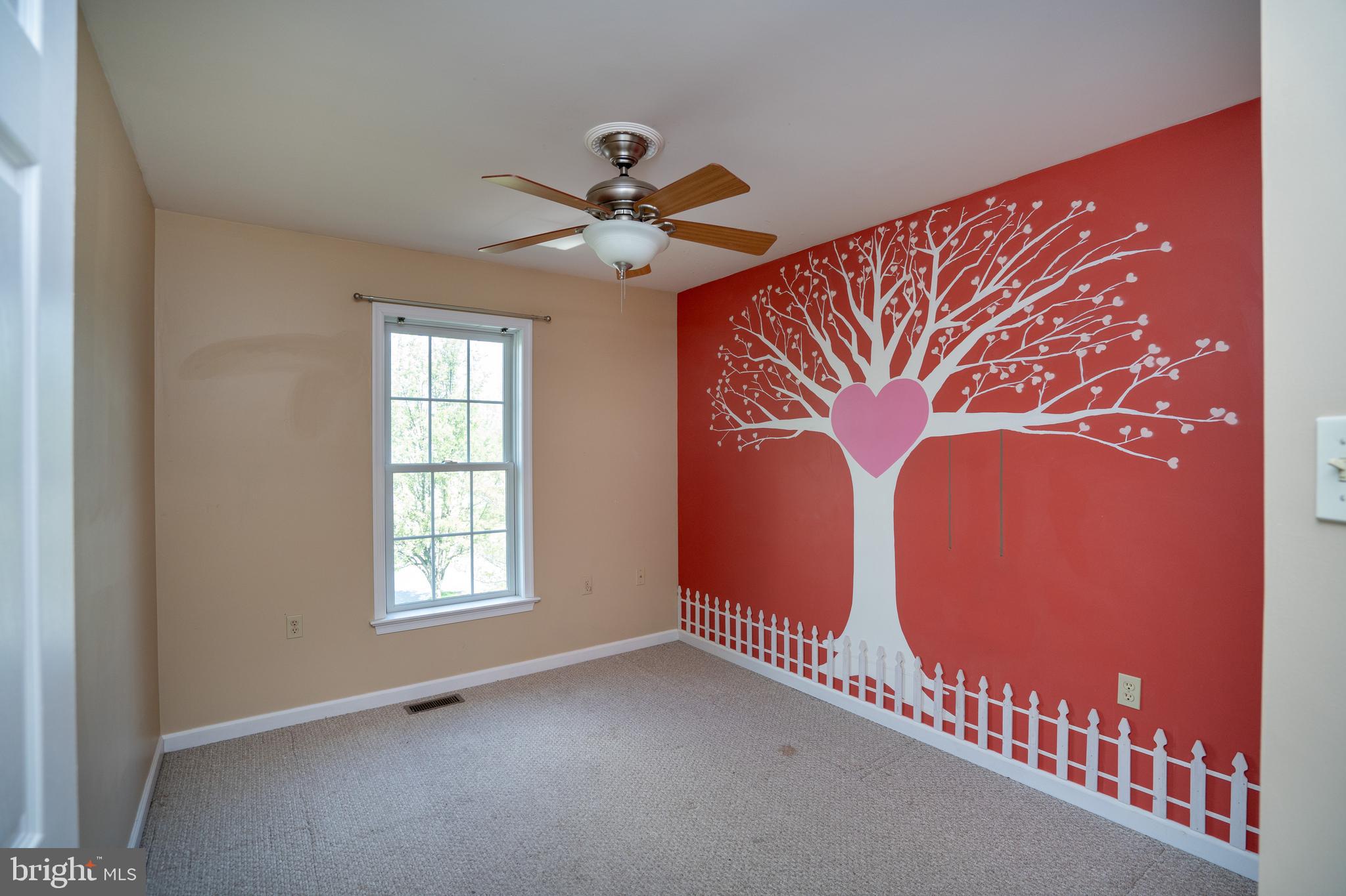 WHISPER RIDGE - Residential