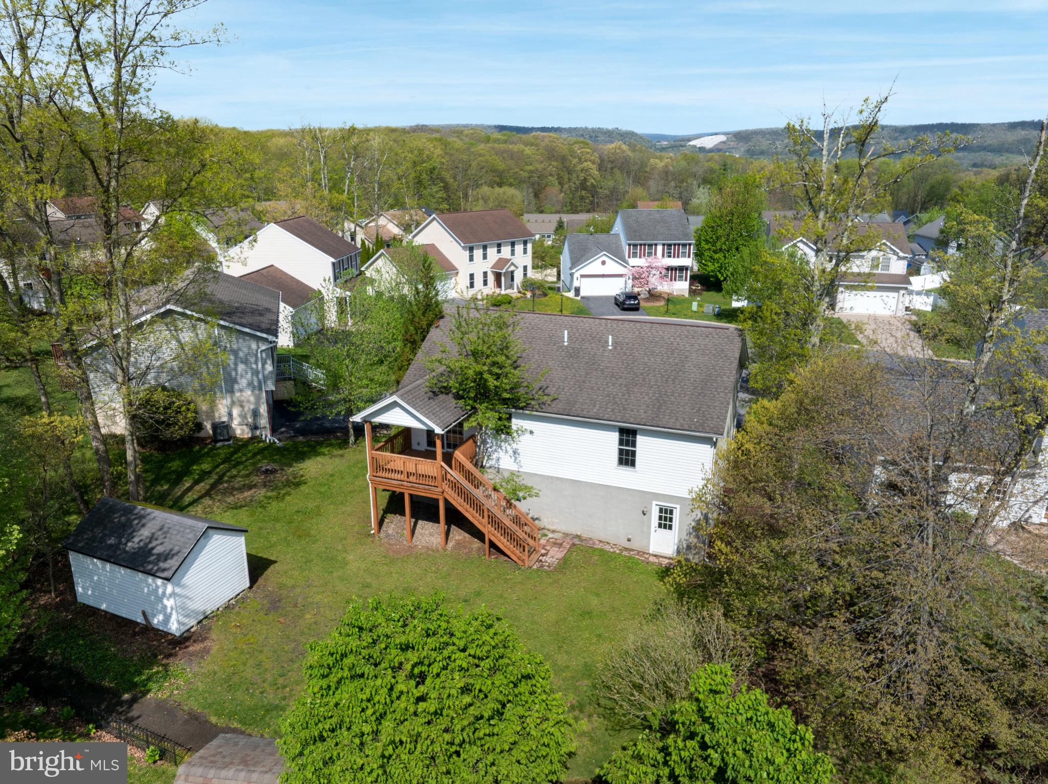 WHISPER RIDGE - Residential