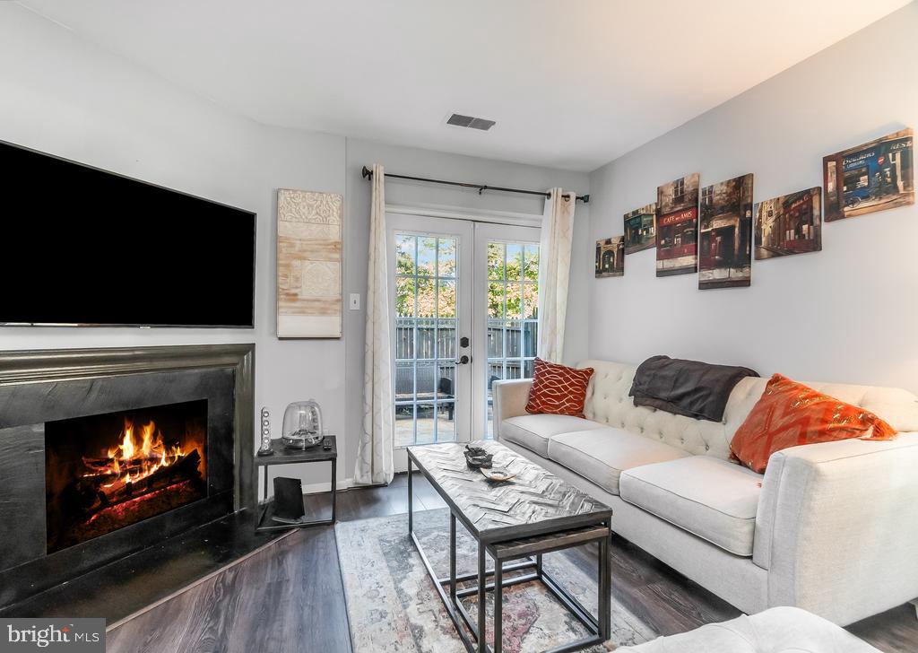 BROOKLEIGH - Residential Lease