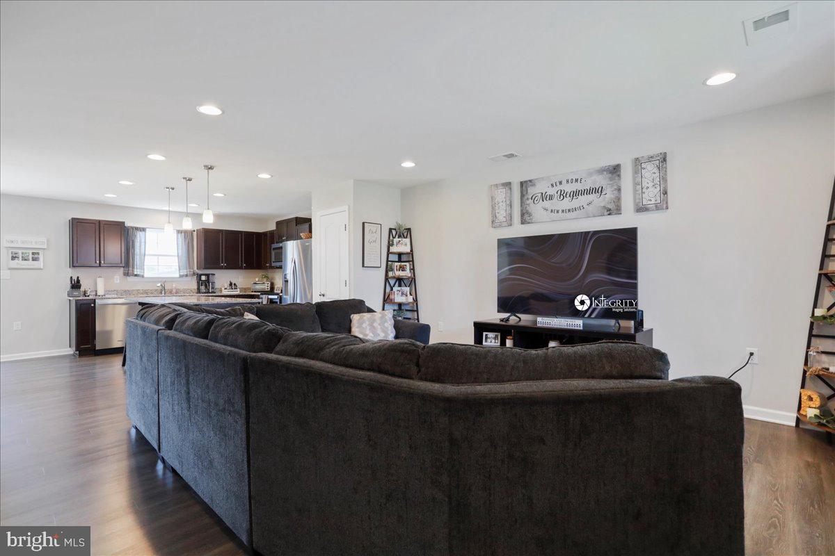 MORNING DOVE ESTATES - Residential