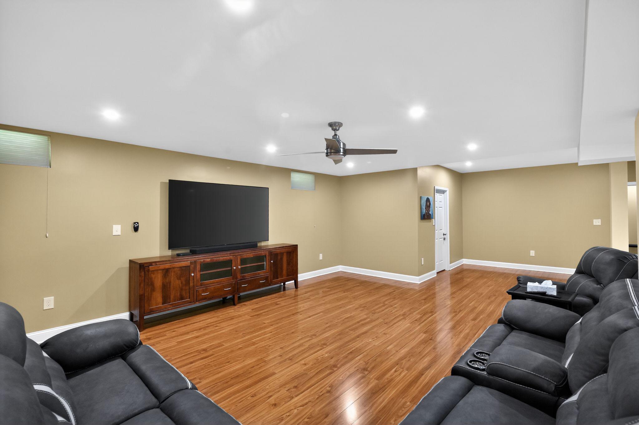 DOMINION VALLEY COUNTRY CLUB - Residential