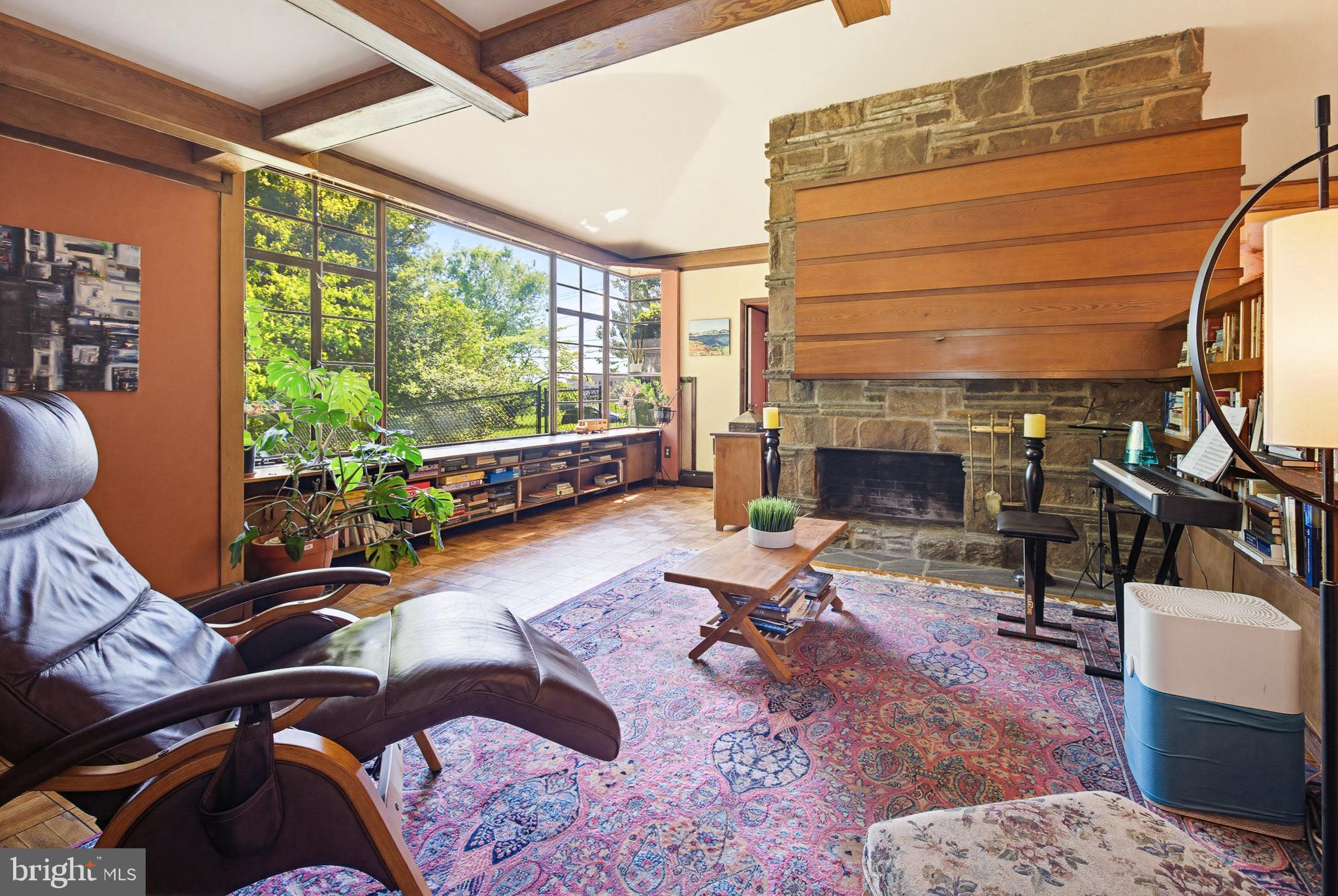 535 E ROSEVILLE ROAD