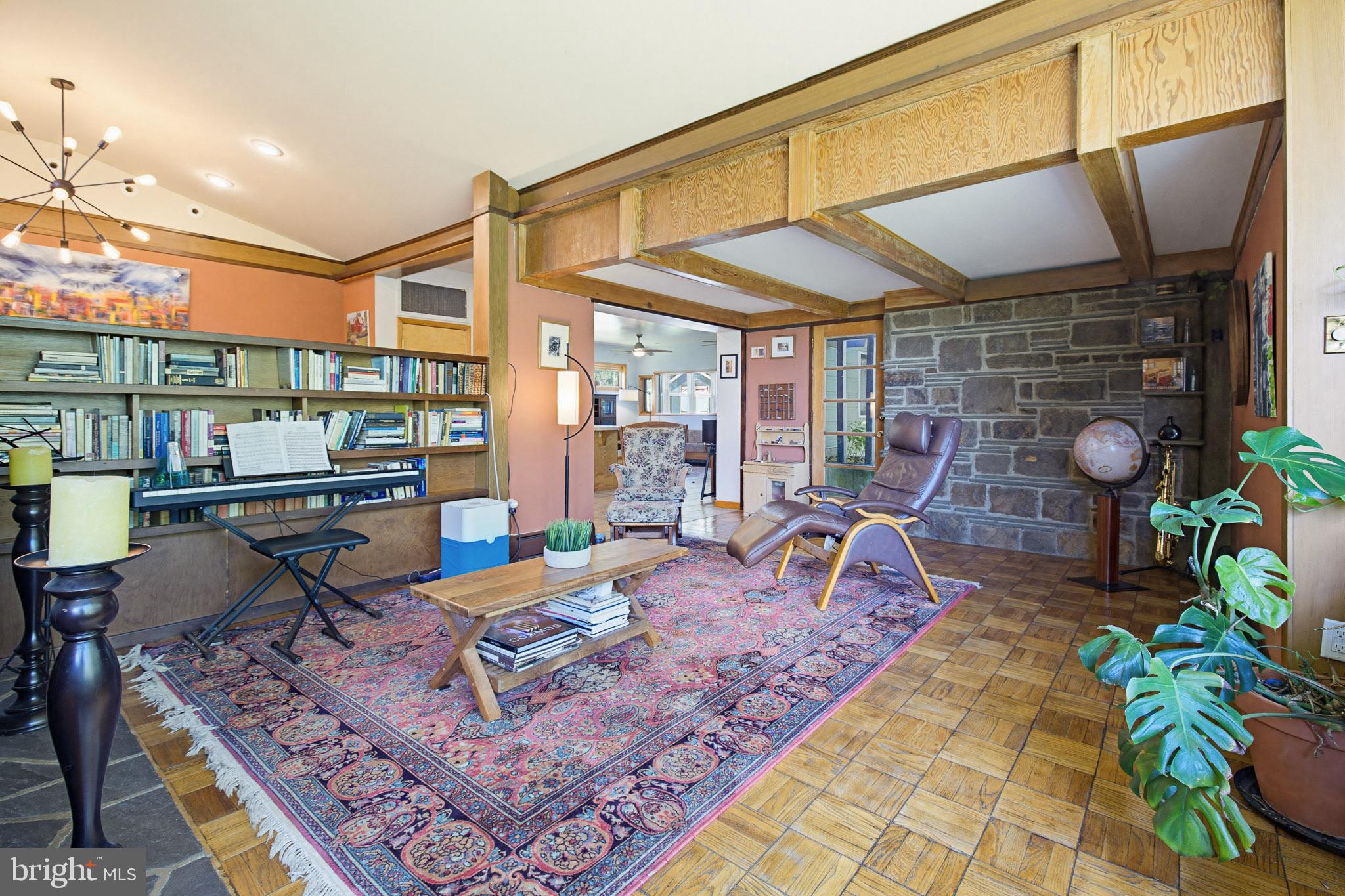 535 E ROSEVILLE ROAD