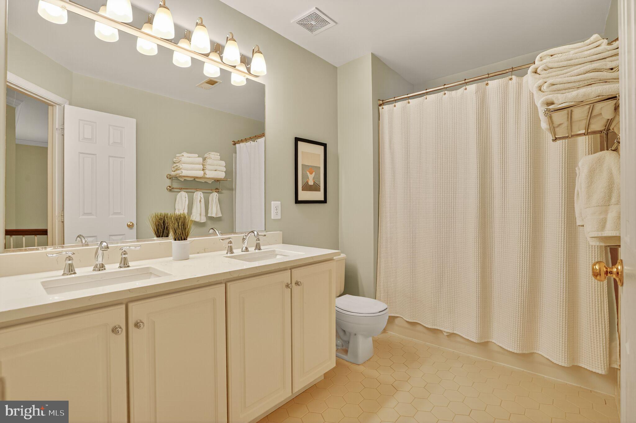 HUNT AT FAIRFAX STATION - Residential