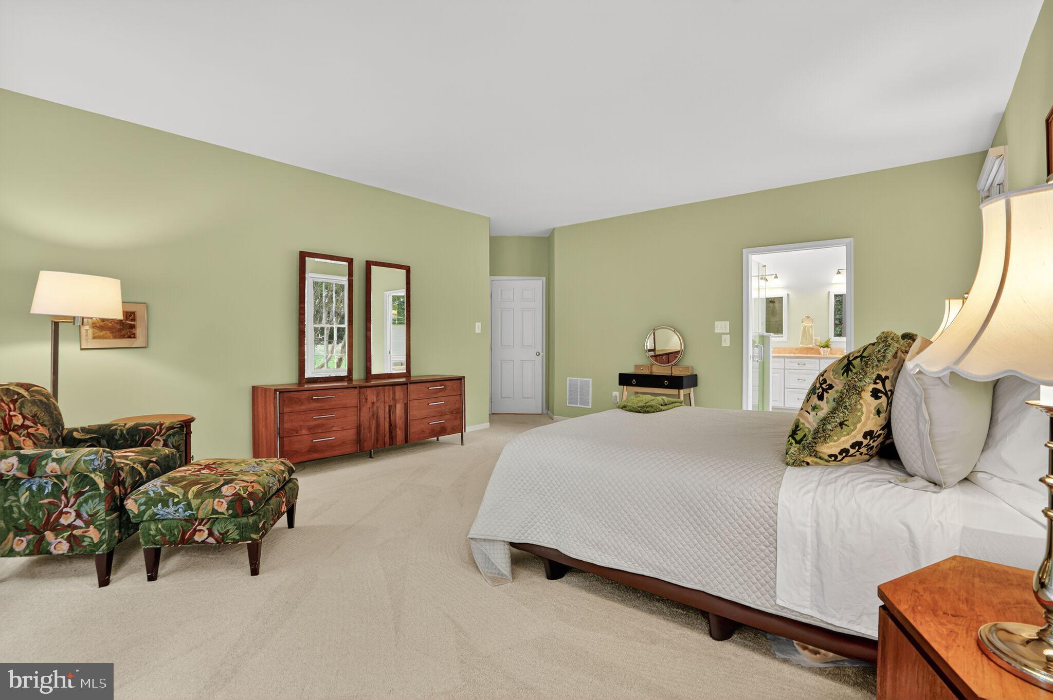 HUNT AT FAIRFAX STATION - Residential