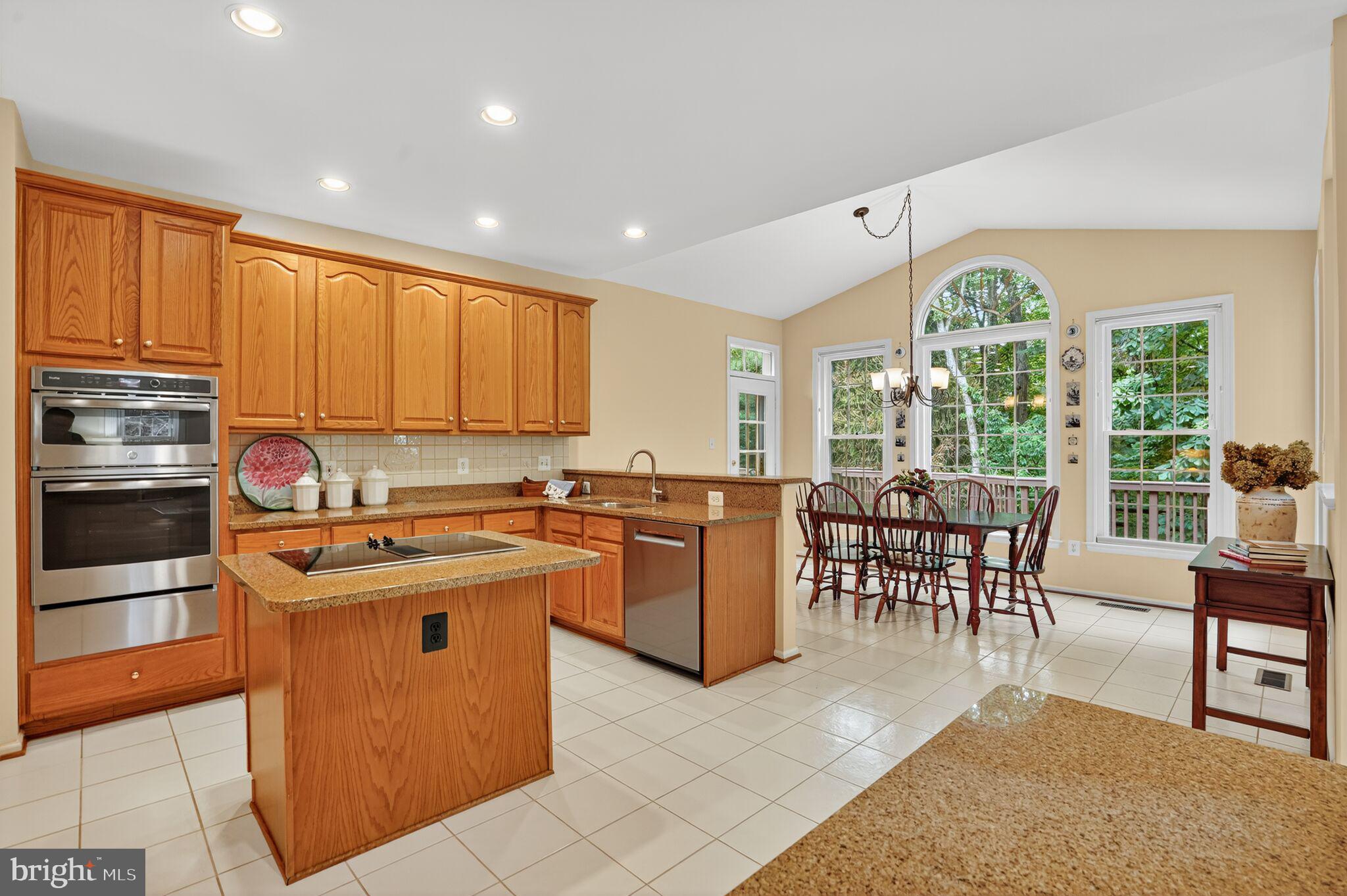 HUNT AT FAIRFAX STATION - Residential