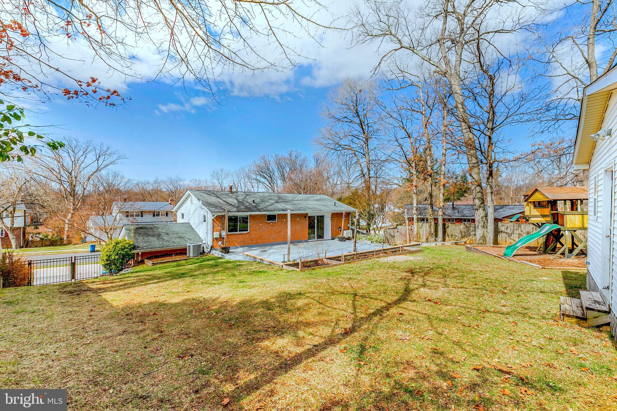 WEST SPRINGFIELD VILLAGE - Residential