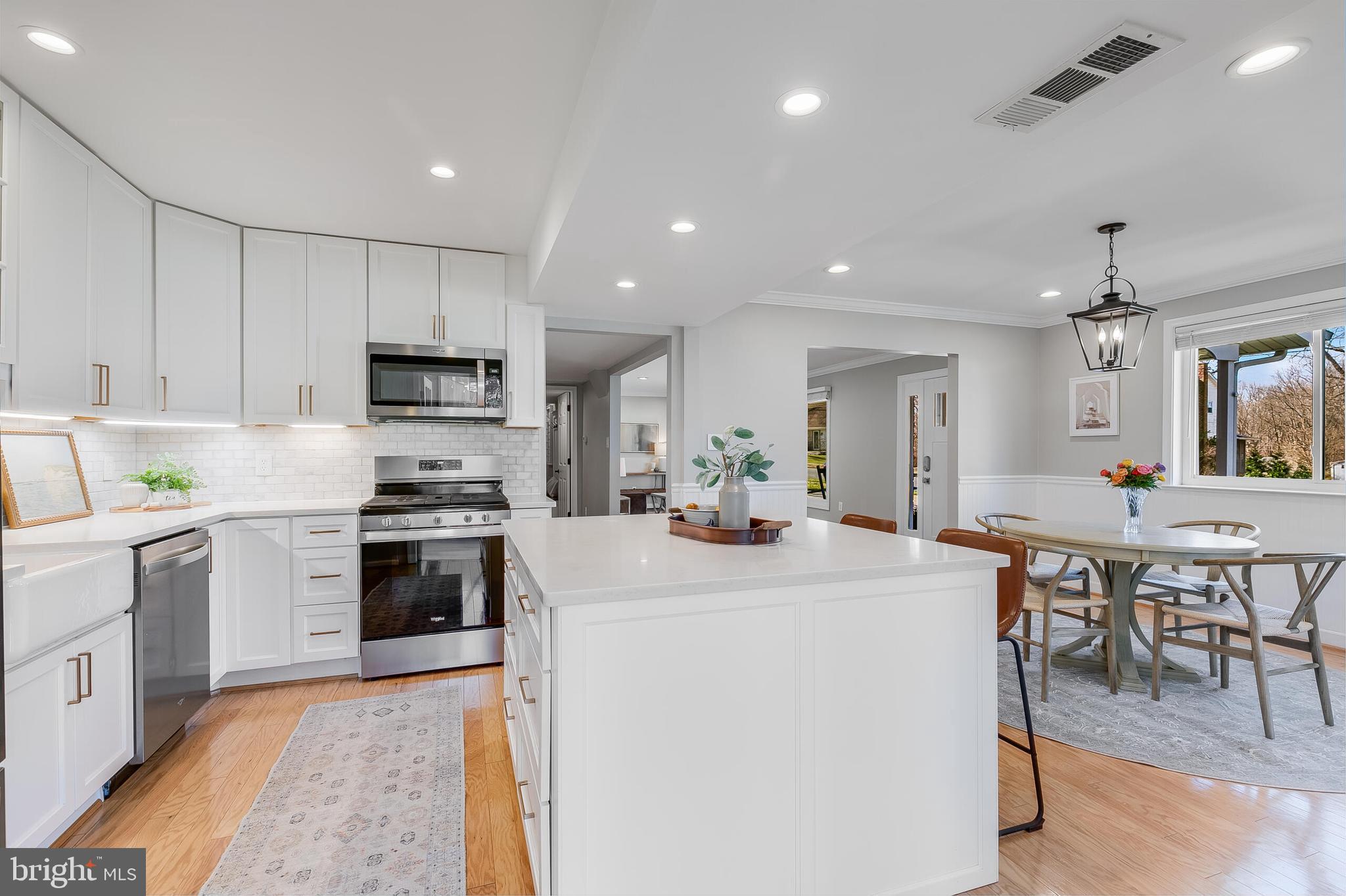 WEST SPRINGFIELD VILLAGE - Residential