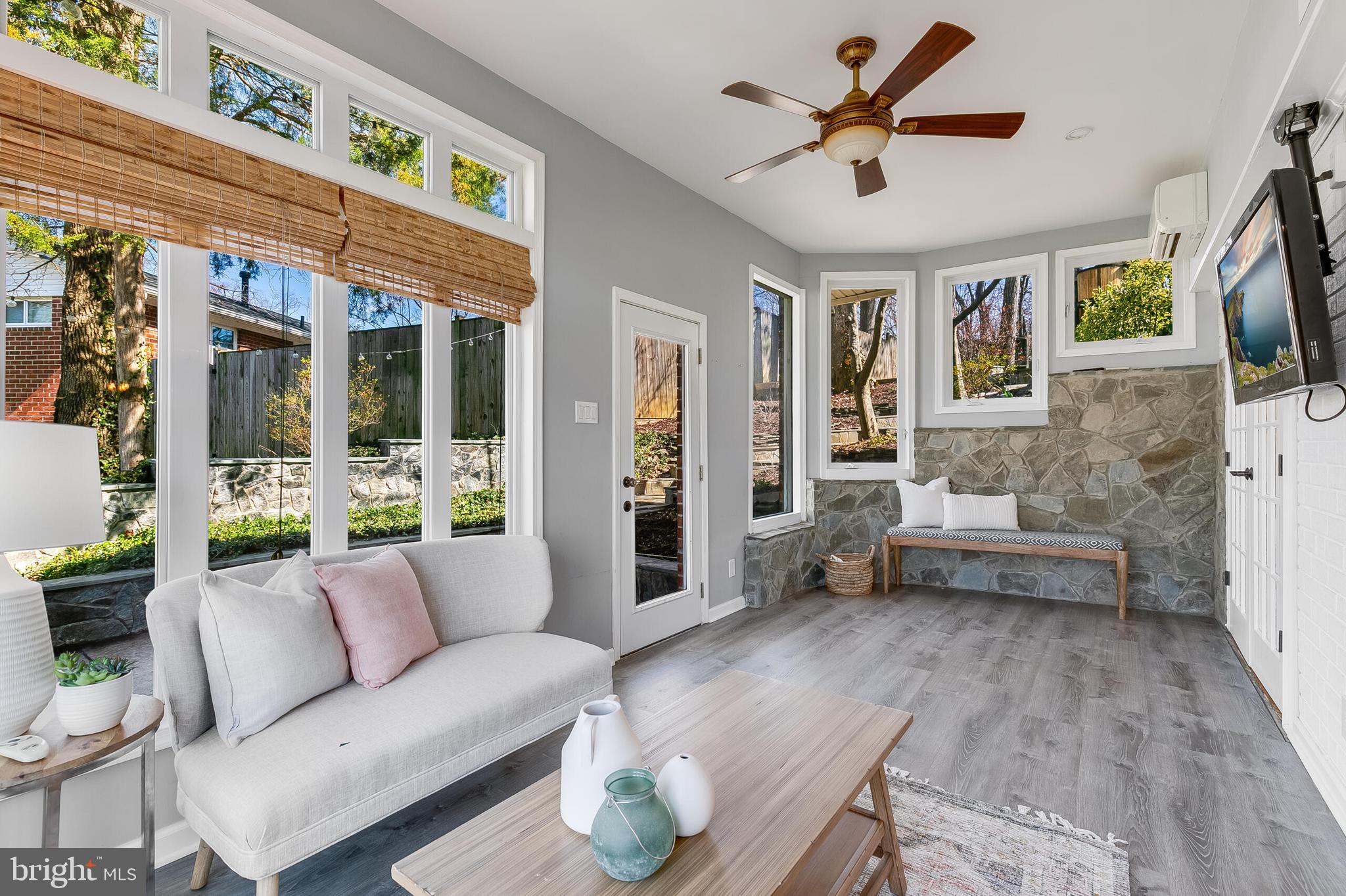 WEST SPRINGFIELD VILLAGE - Residential