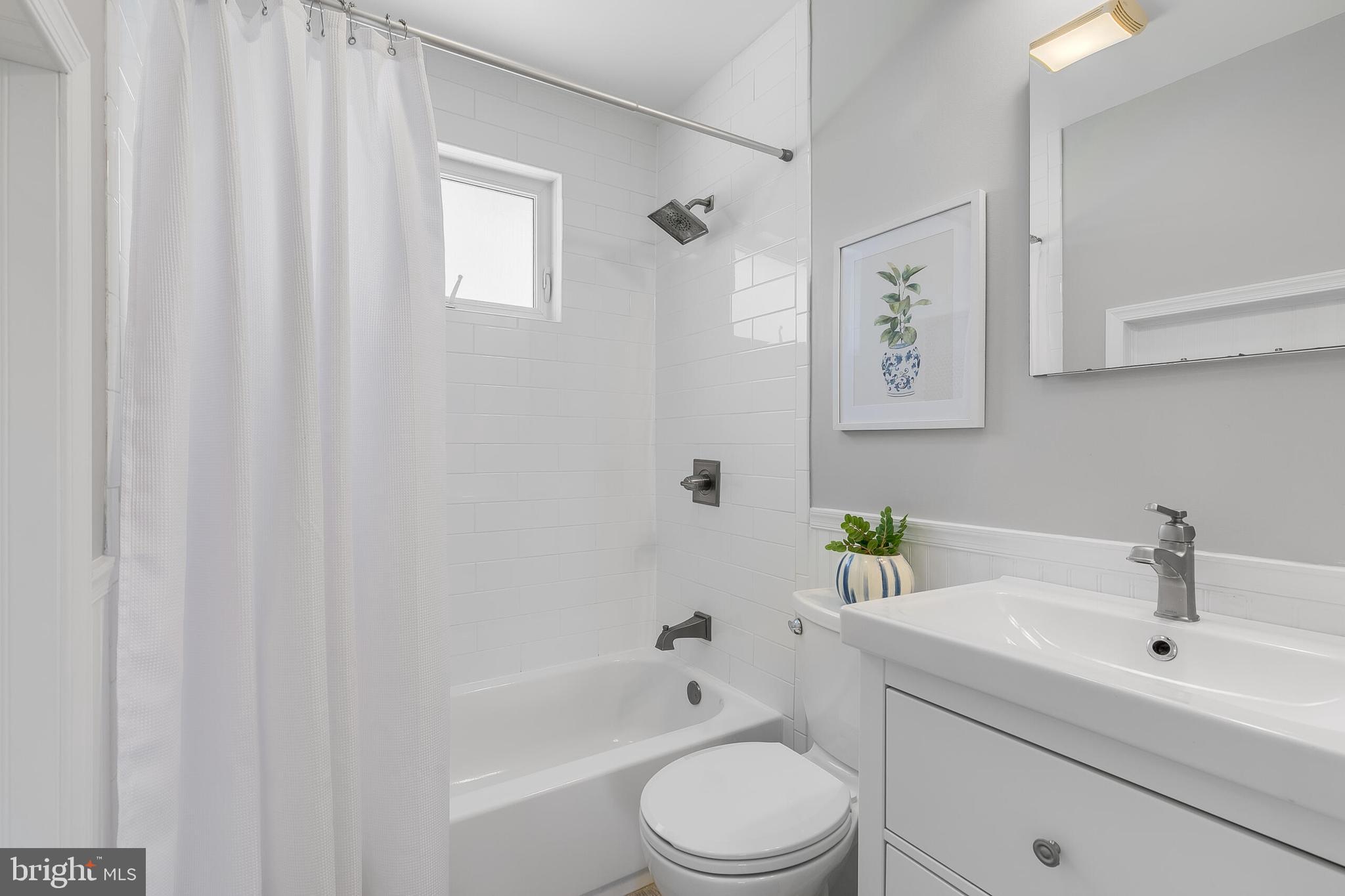 WEST SPRINGFIELD VILLAGE - Residential