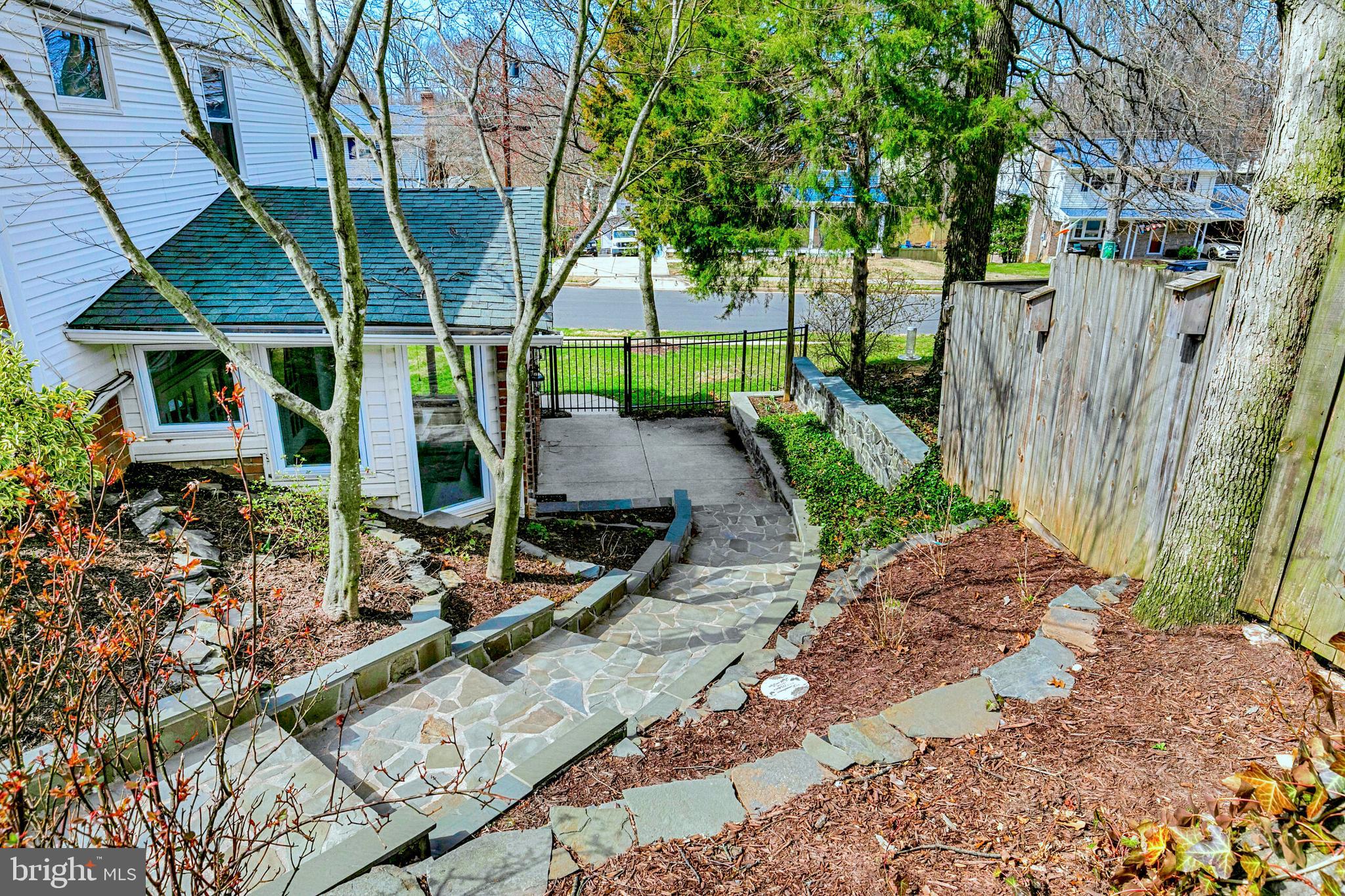 WEST SPRINGFIELD VILLAGE - Residential