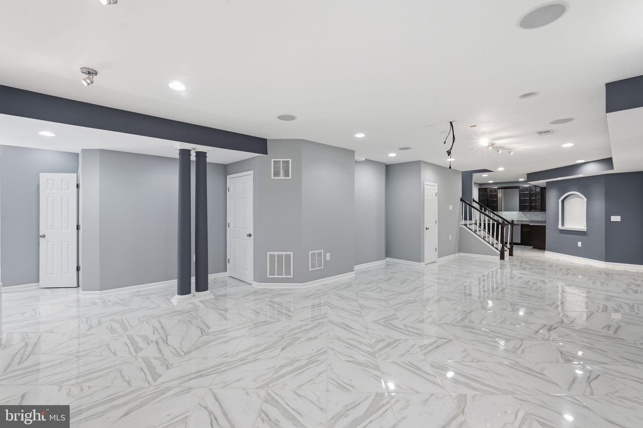 BRAMBLETON - Residential