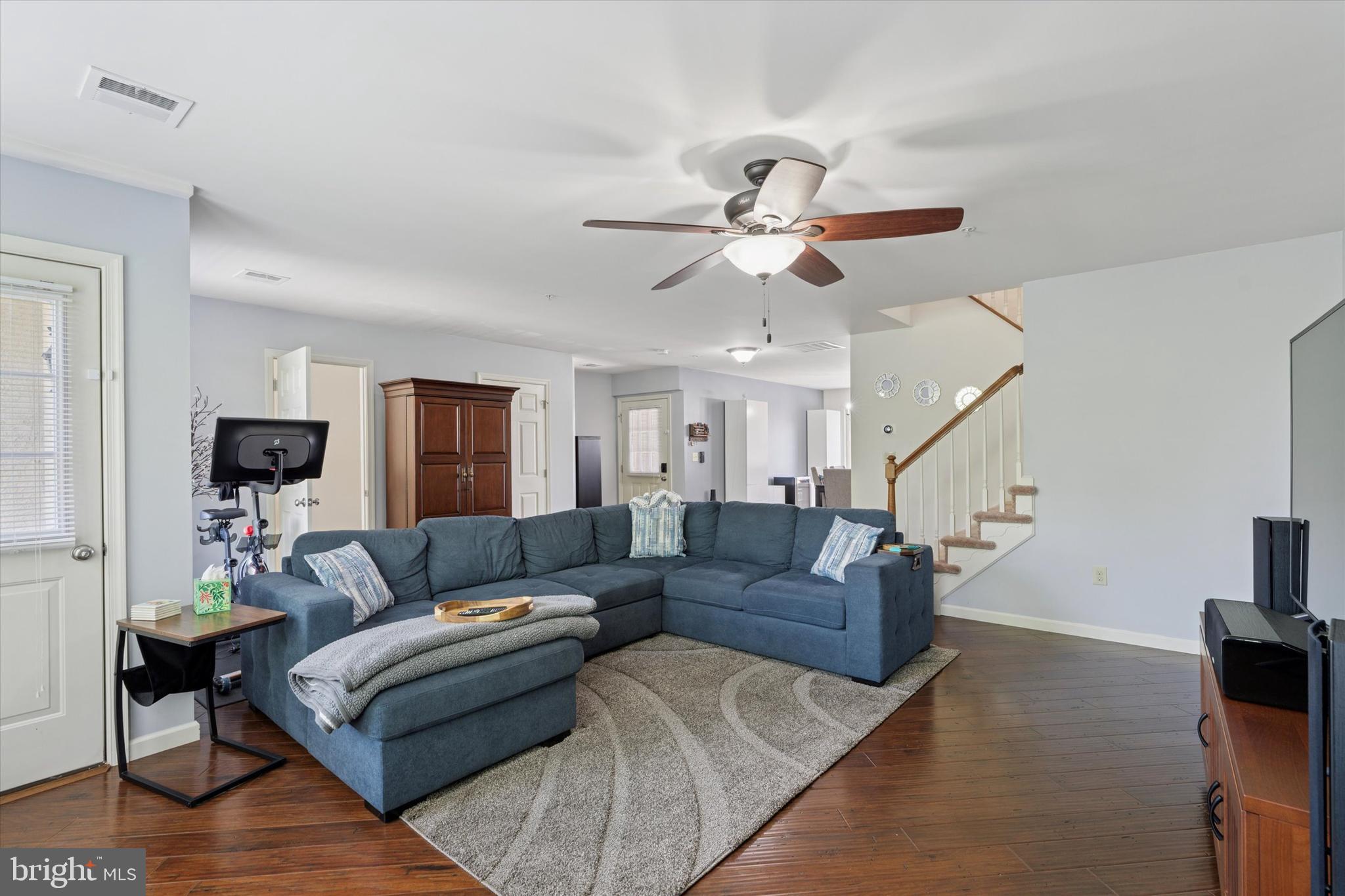 3884 ASHLAND DRIVE C-2