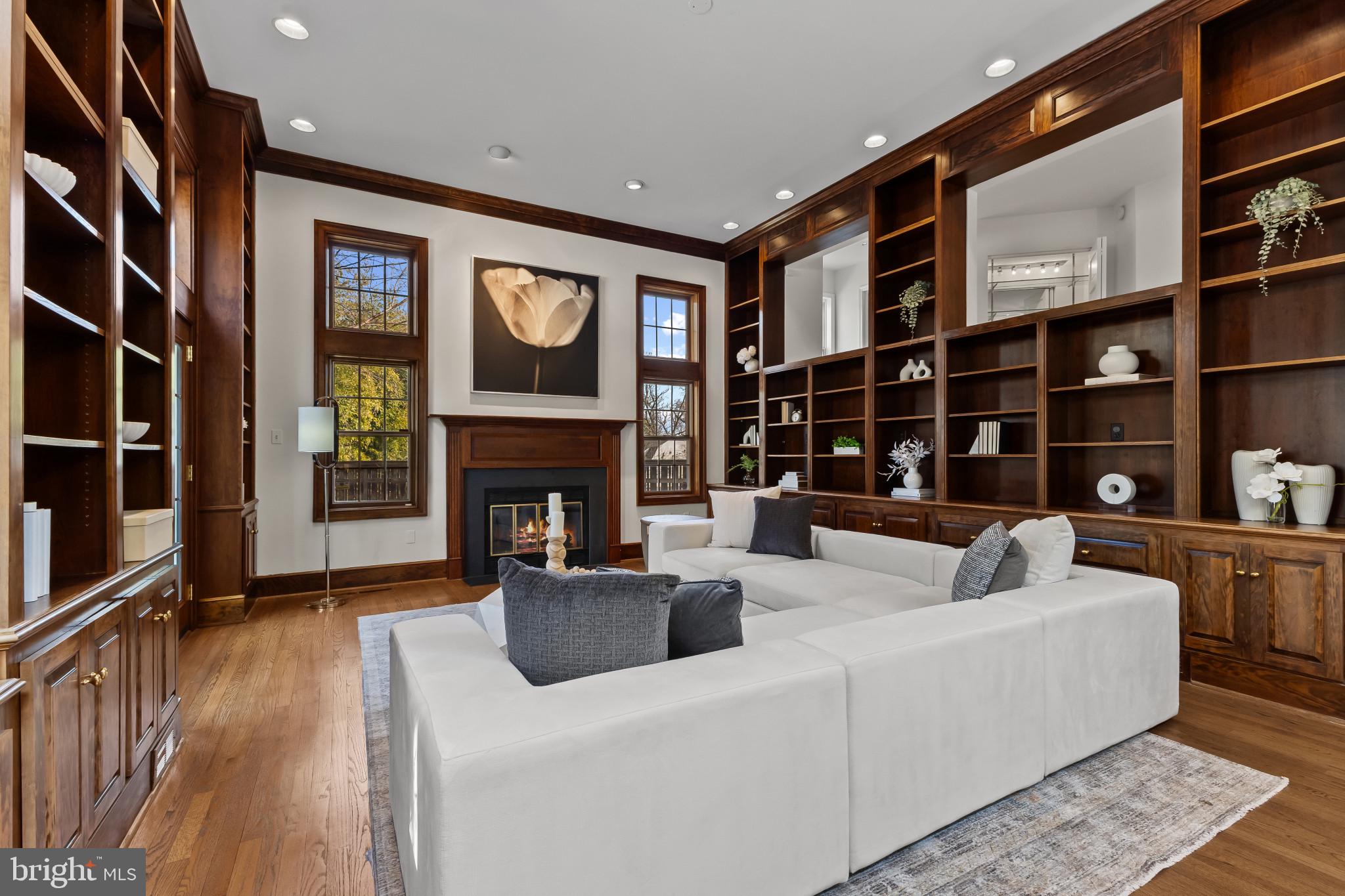 JEFFERSON PARK - Residential