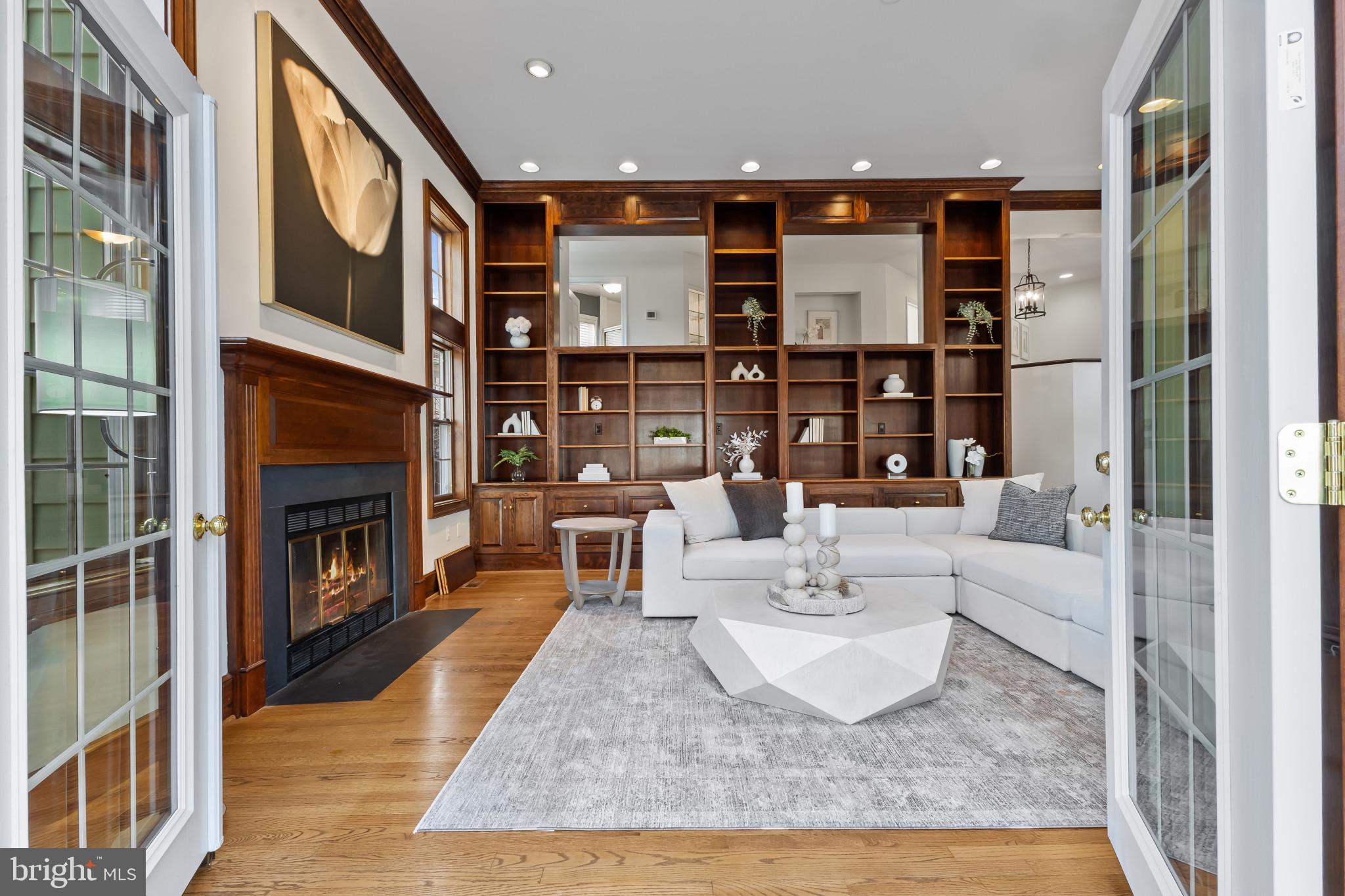 JEFFERSON PARK - Residential