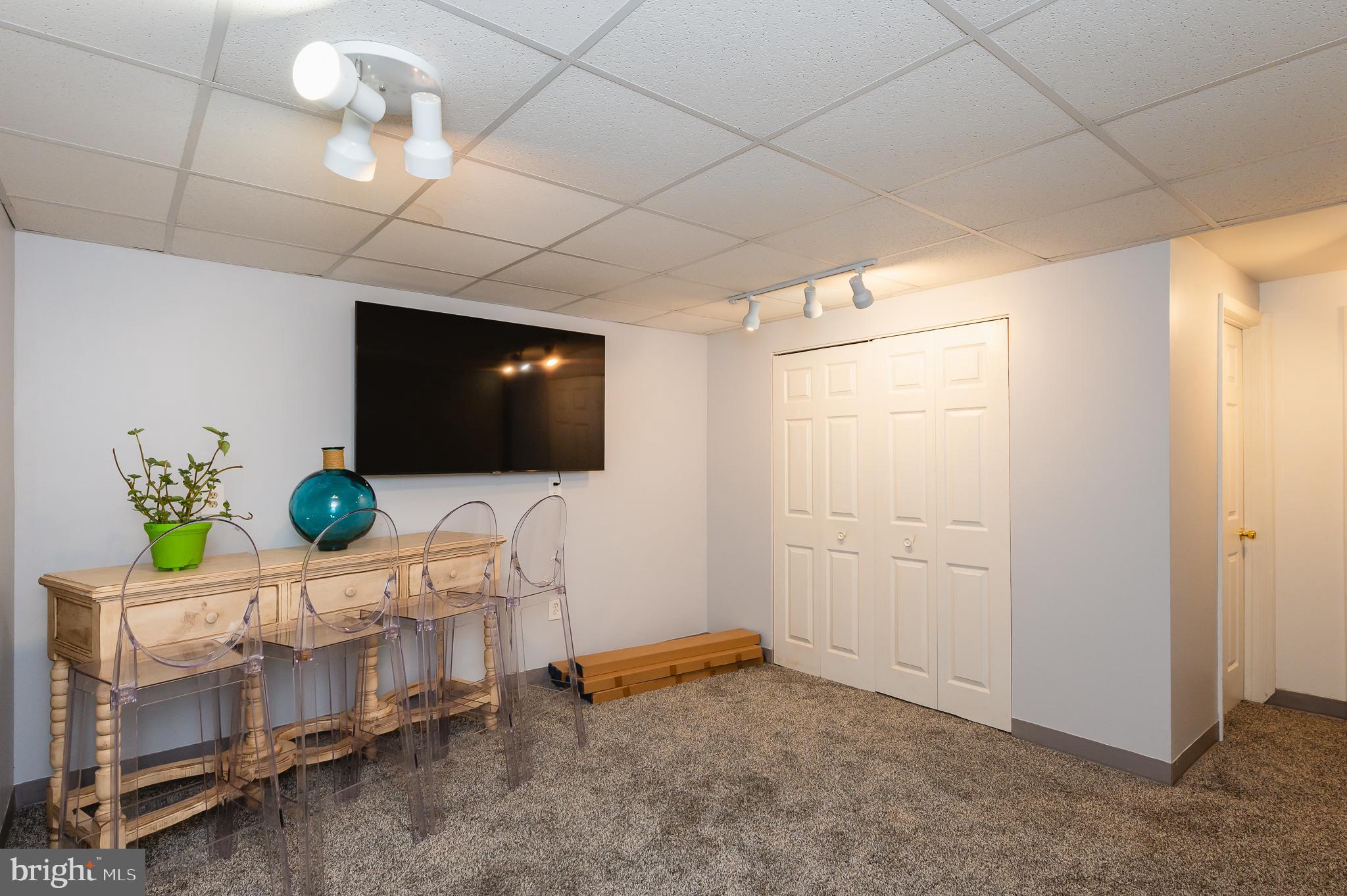 PARK MANOR - Residential