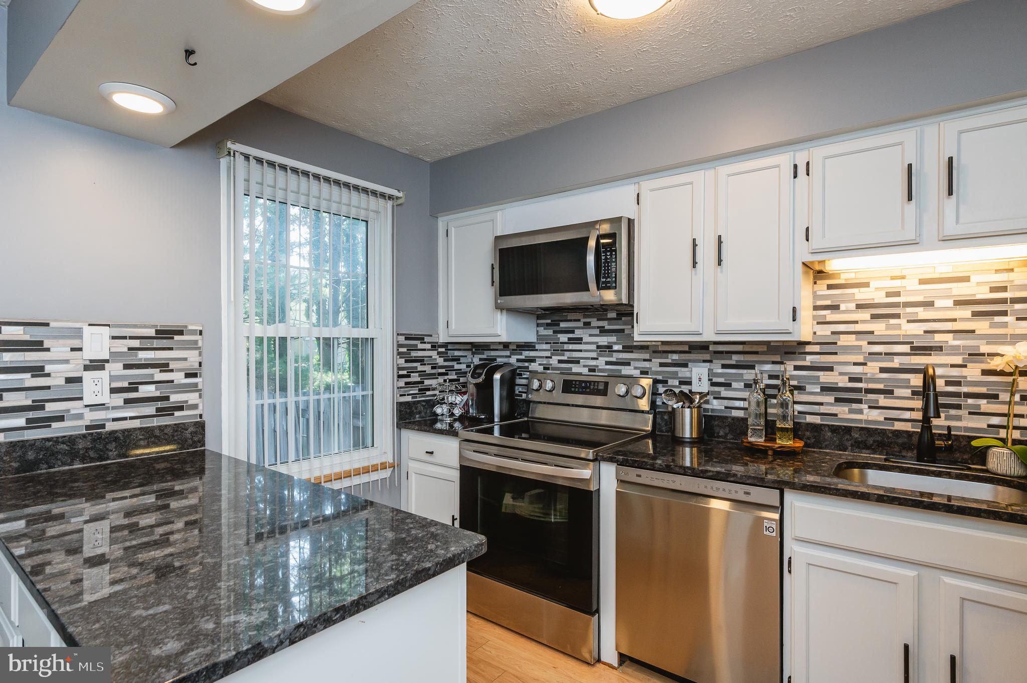 PARK MANOR - Residential