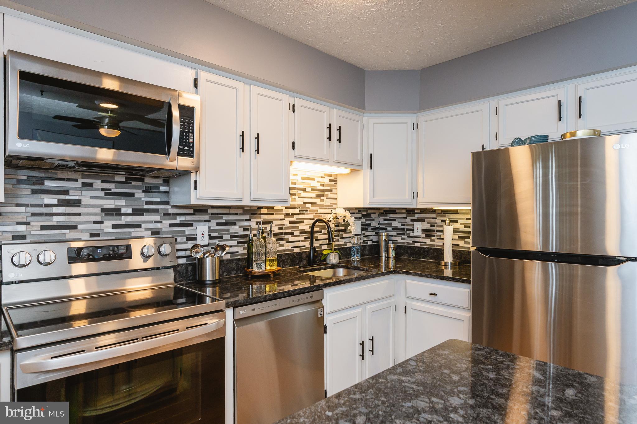 PARK MANOR - Residential