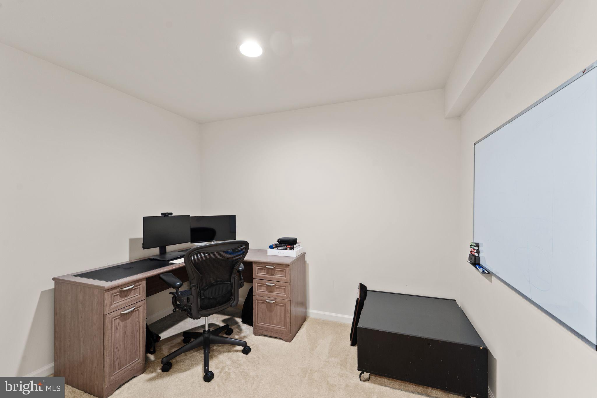 SEVEN HILLS - Residential