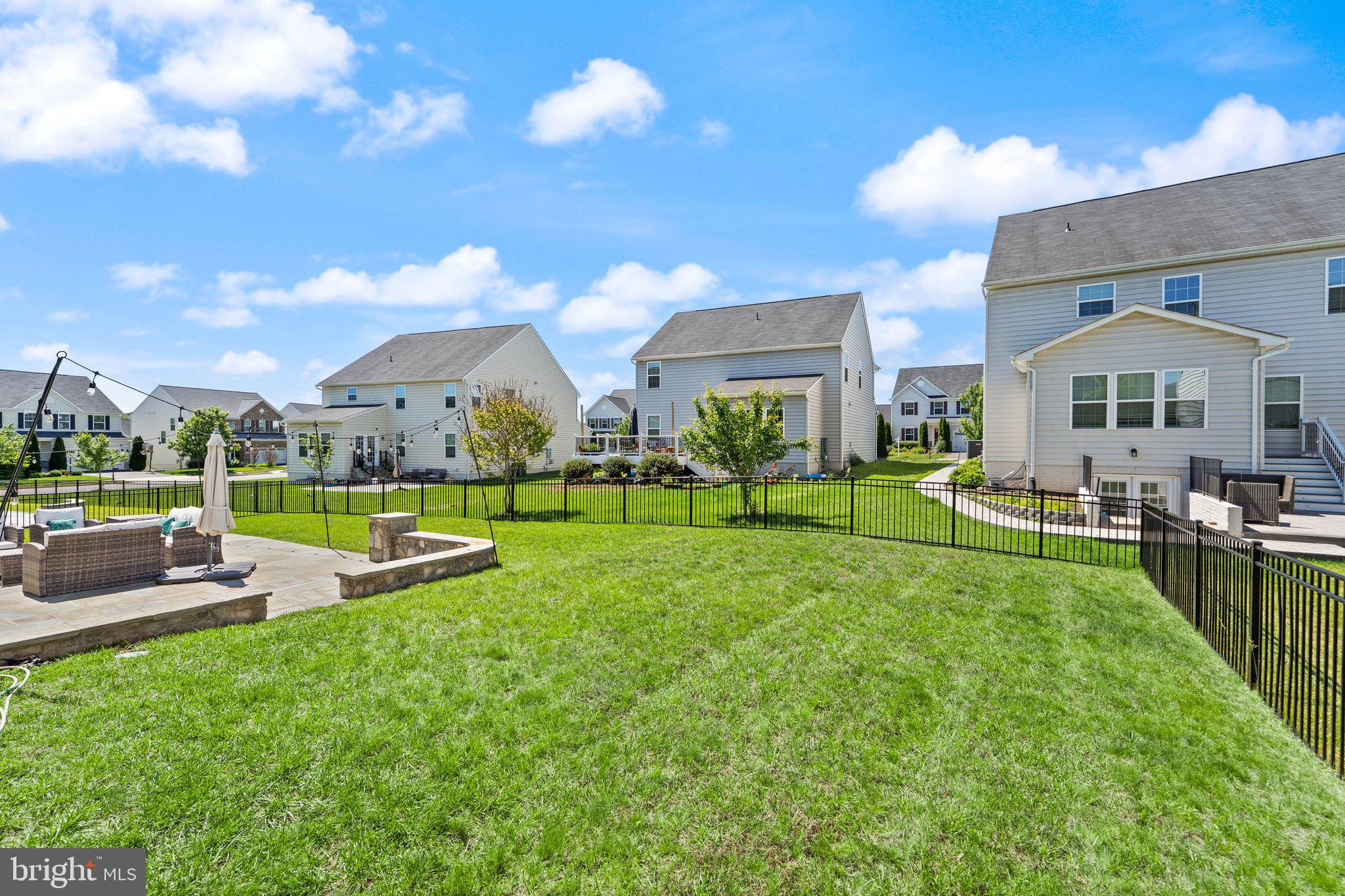 SEVEN HILLS - Residential