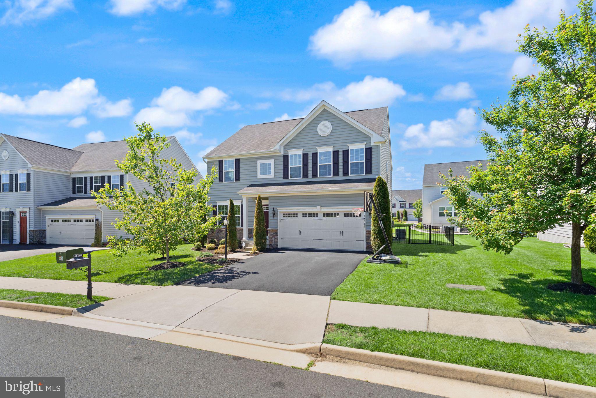 SEVEN HILLS - Residential