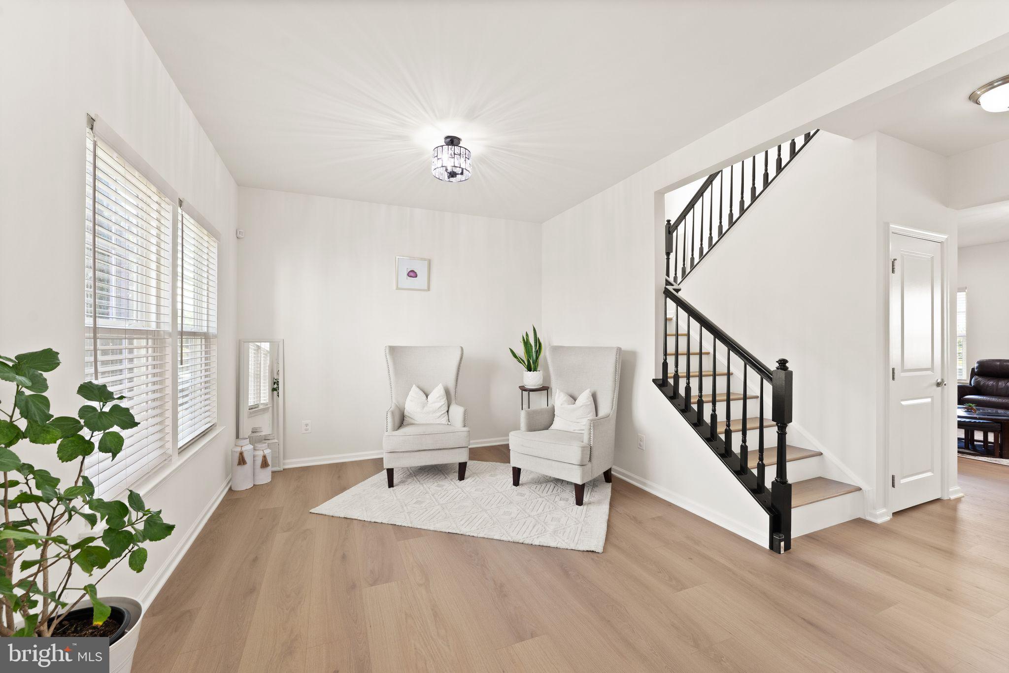 SEVEN HILLS - Residential