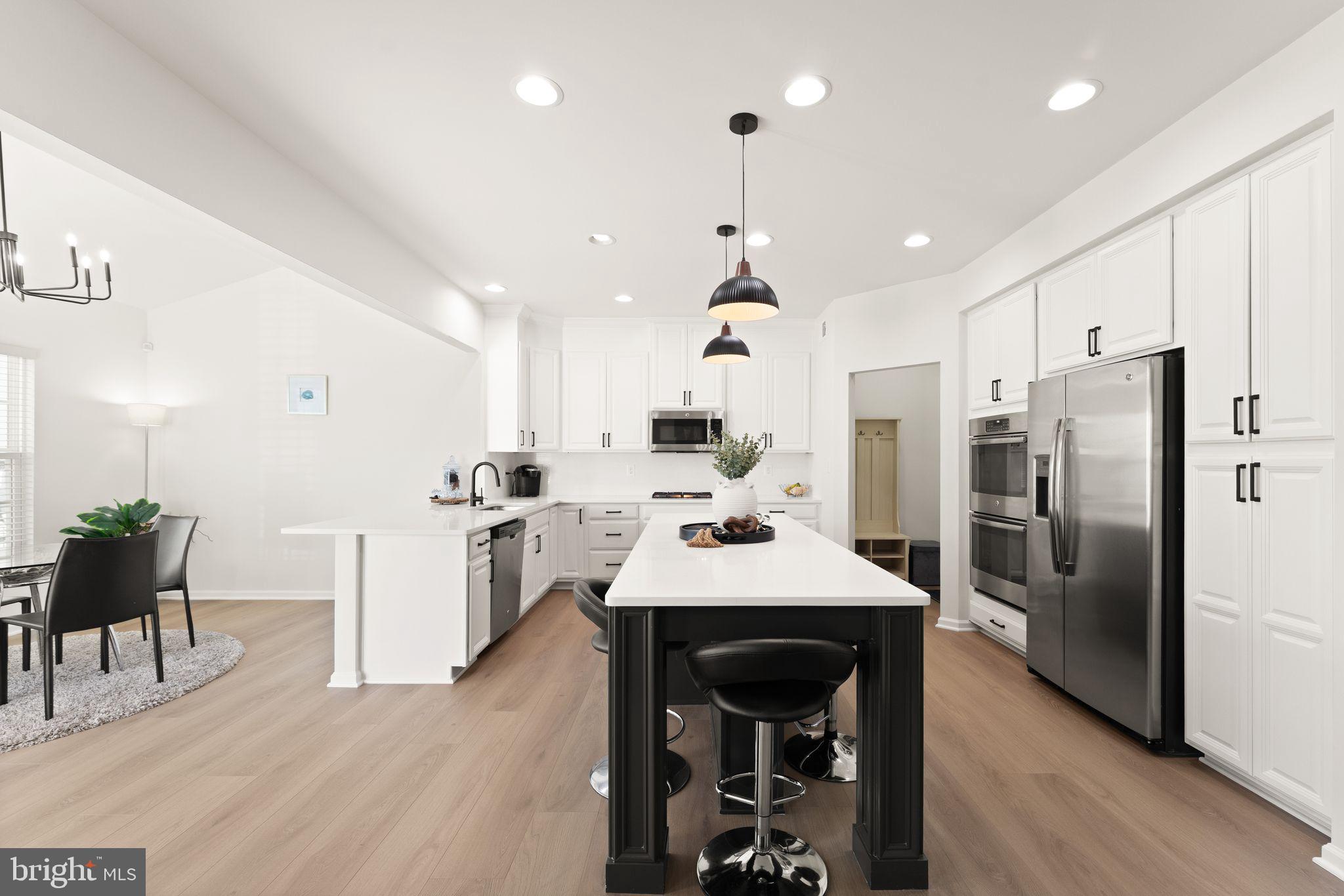 SEVEN HILLS - Residential
