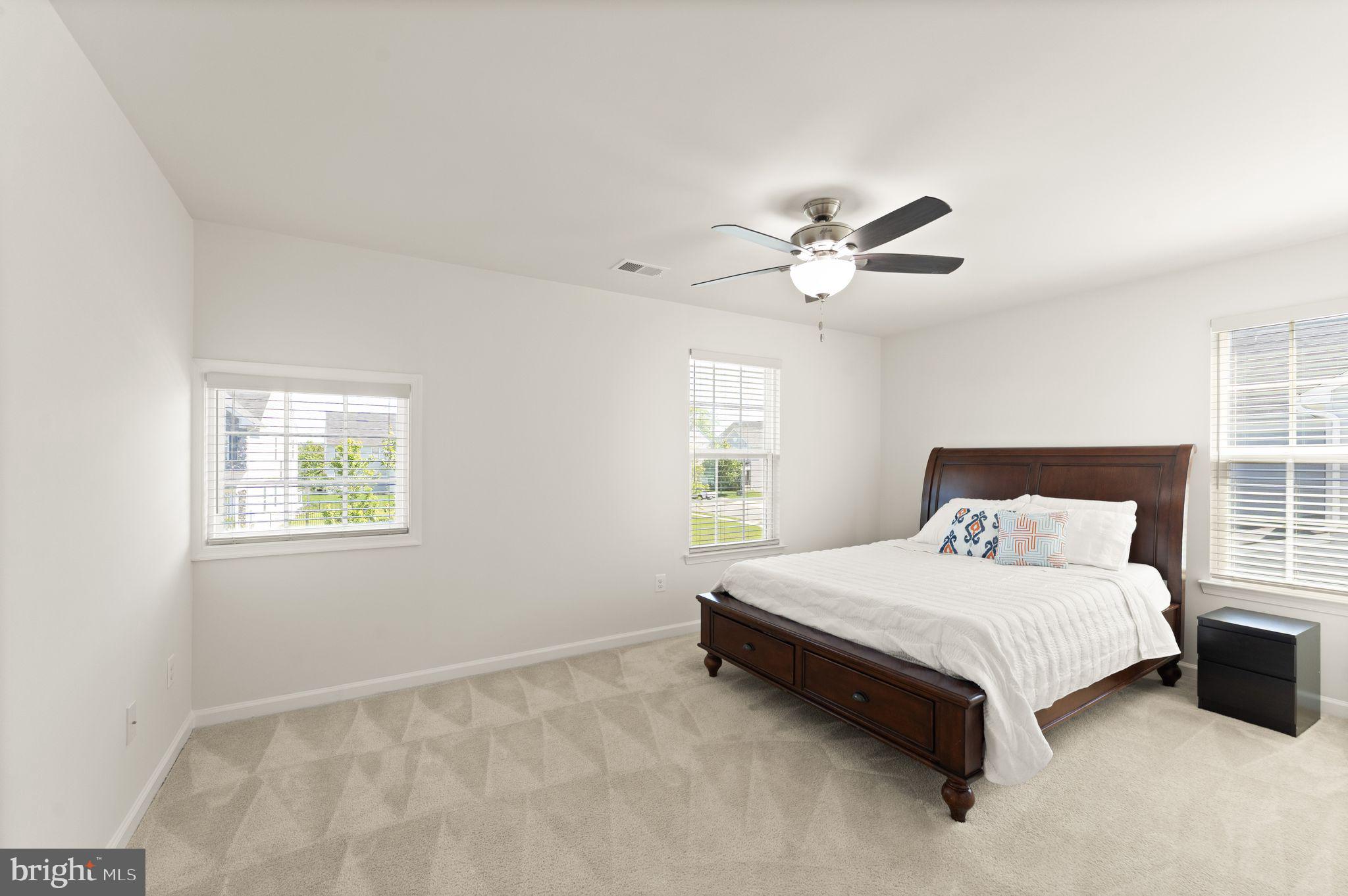 SEVEN HILLS - Residential