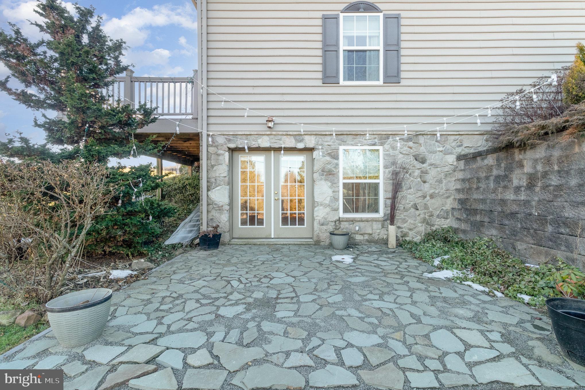 BUMBLE BEE HOLLOW - Residential