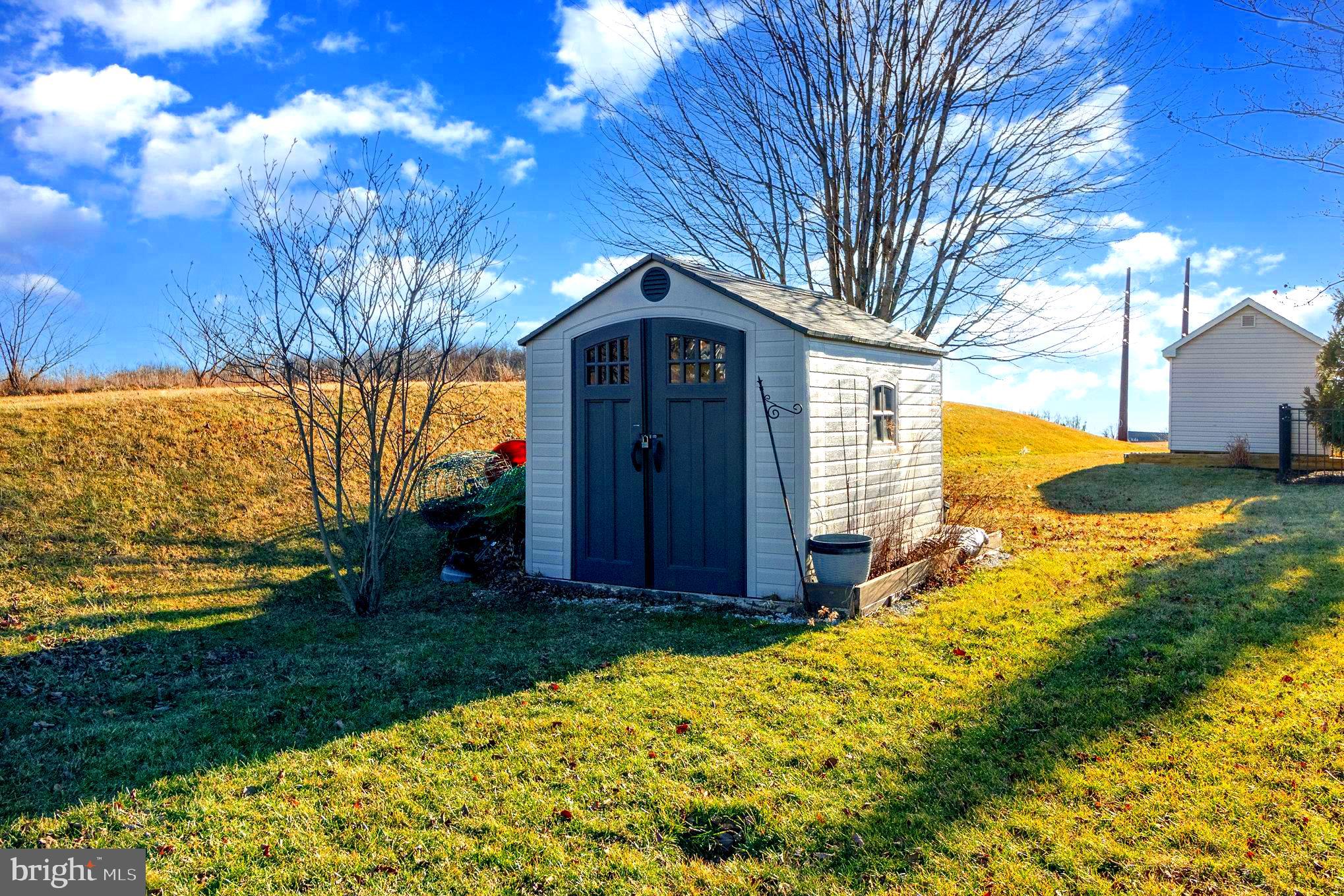 BUMBLE BEE HOLLOW - Residential