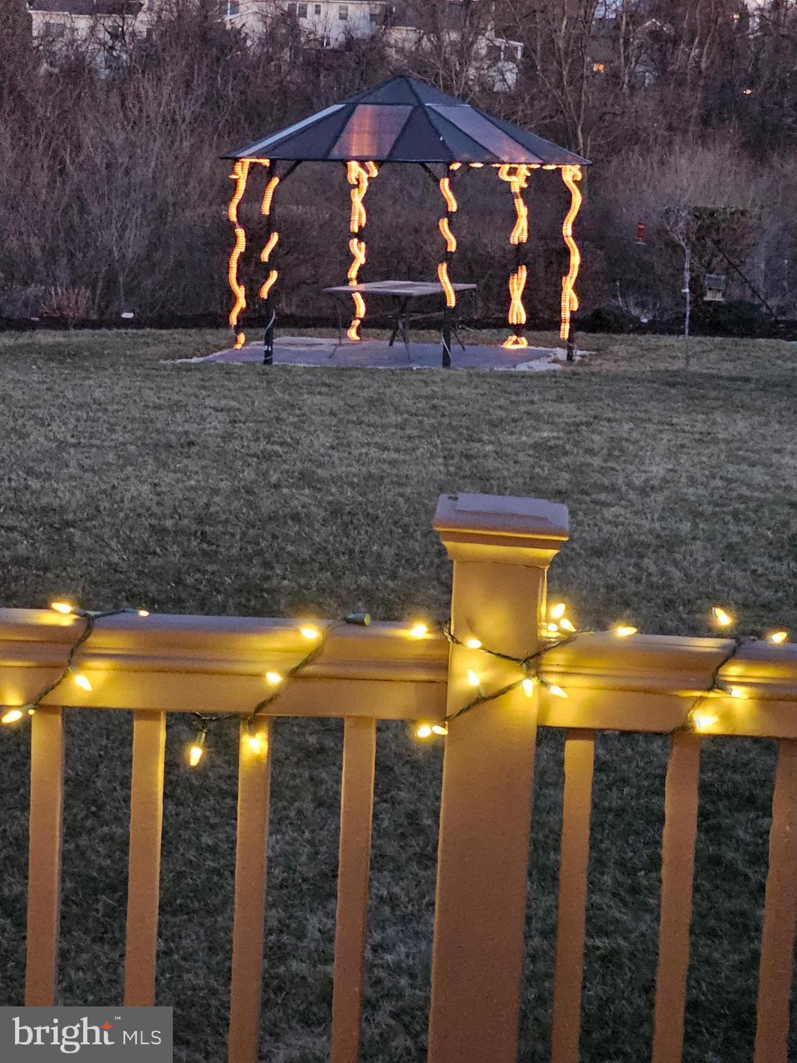 BUMBLE BEE HOLLOW - Residential