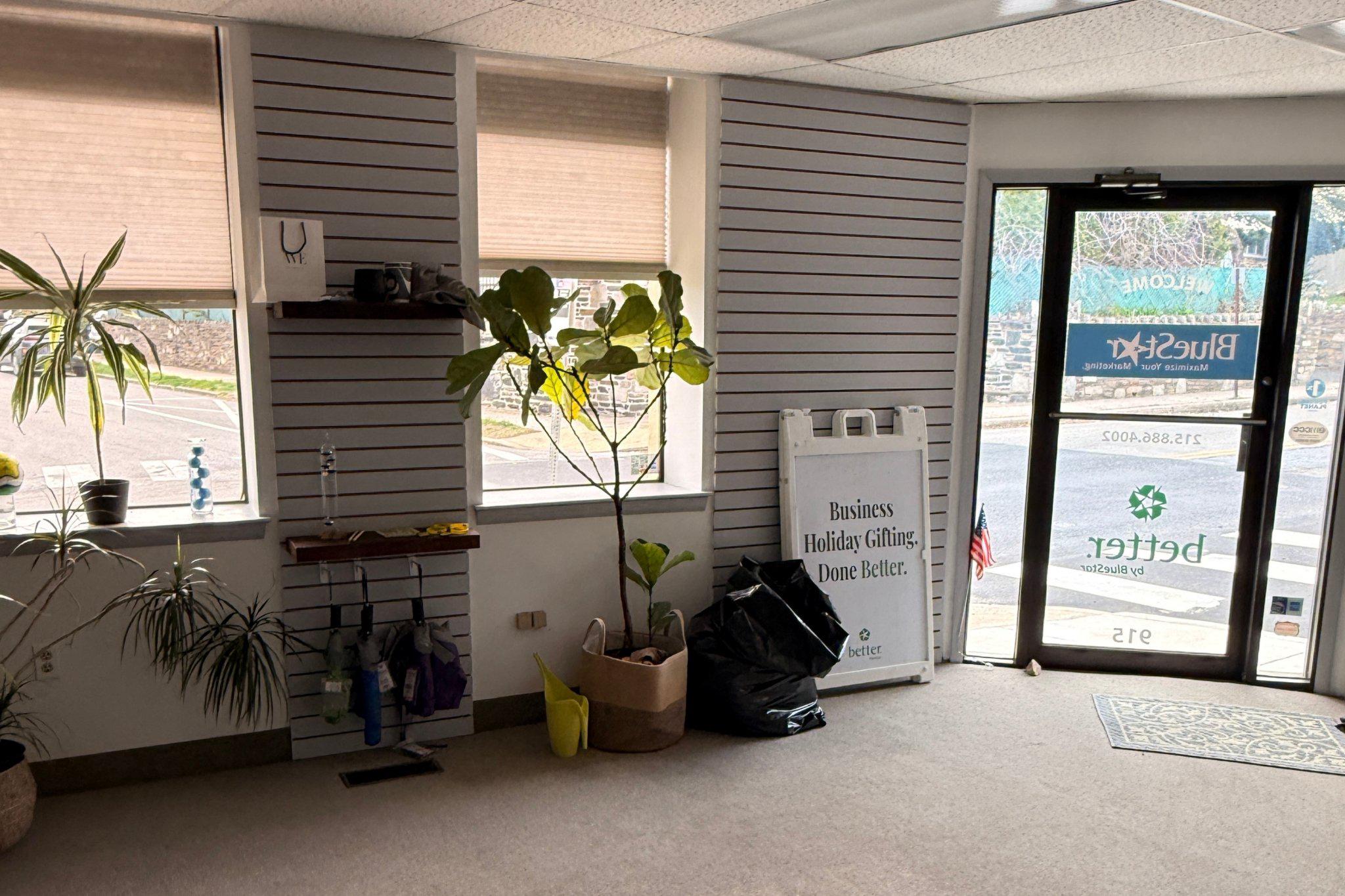 ELKINS PARK - Commercial Sale