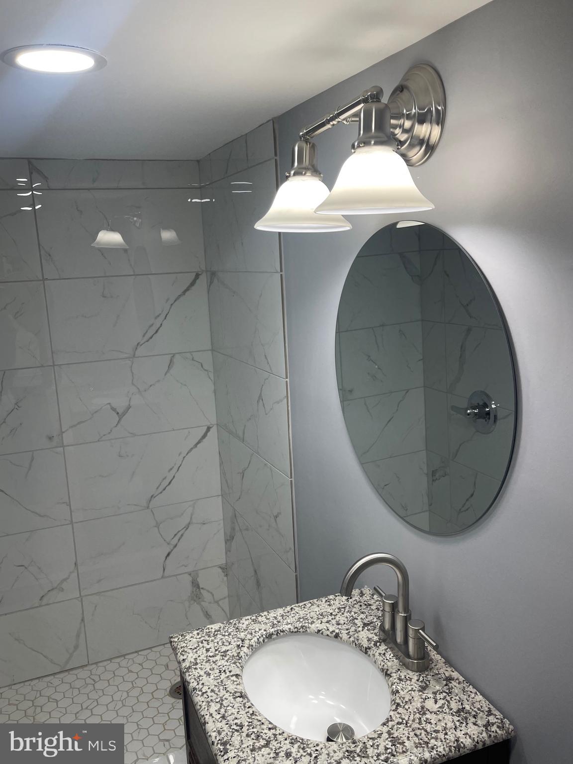 2153 N NEWKIRK STREET