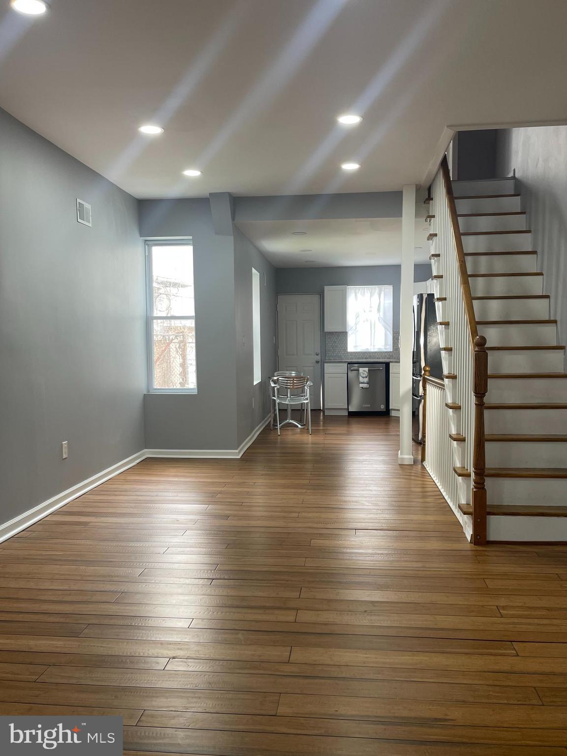 2153 N NEWKIRK STREET