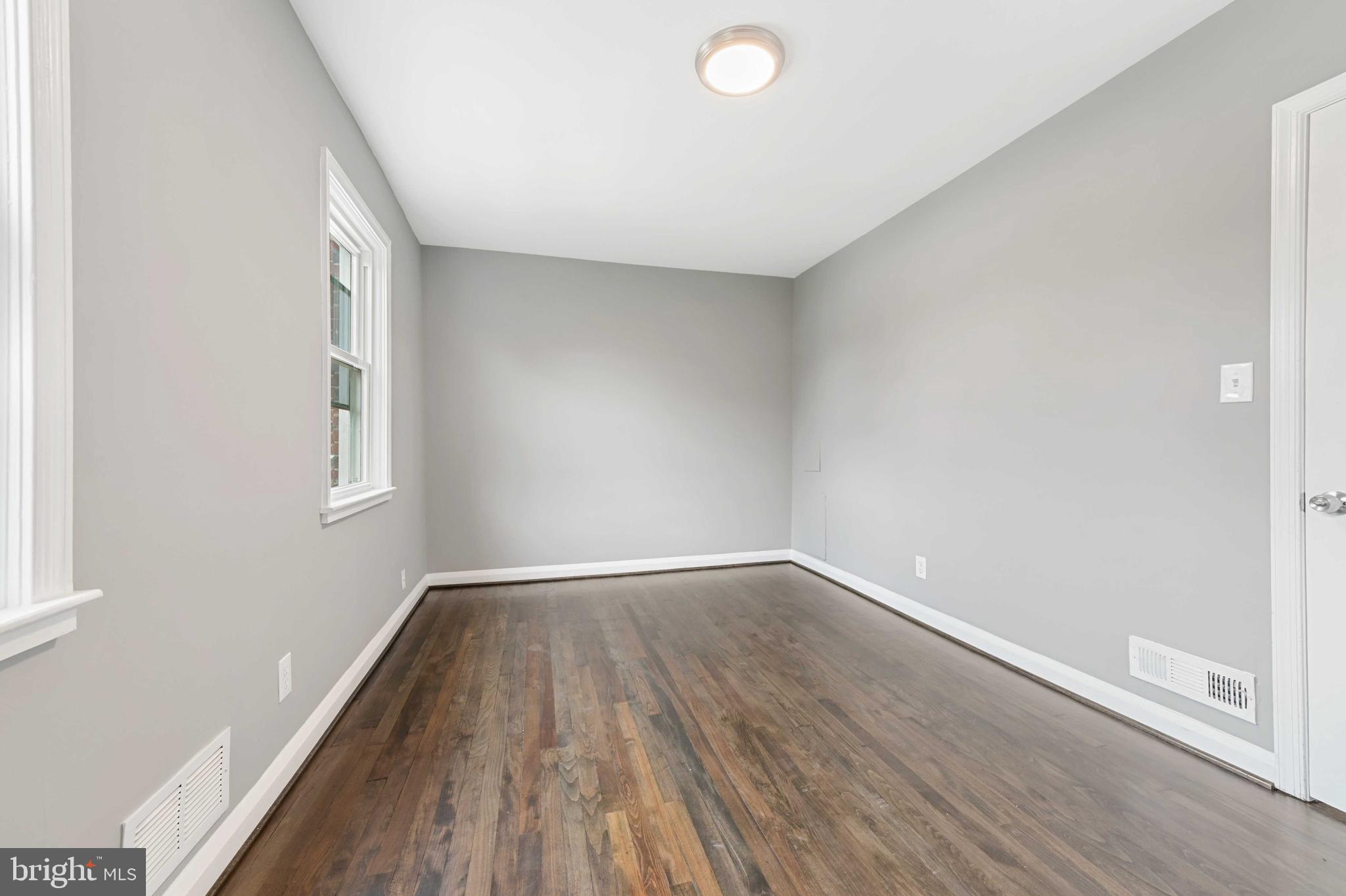 DUNDALK VILLAGE - Residential