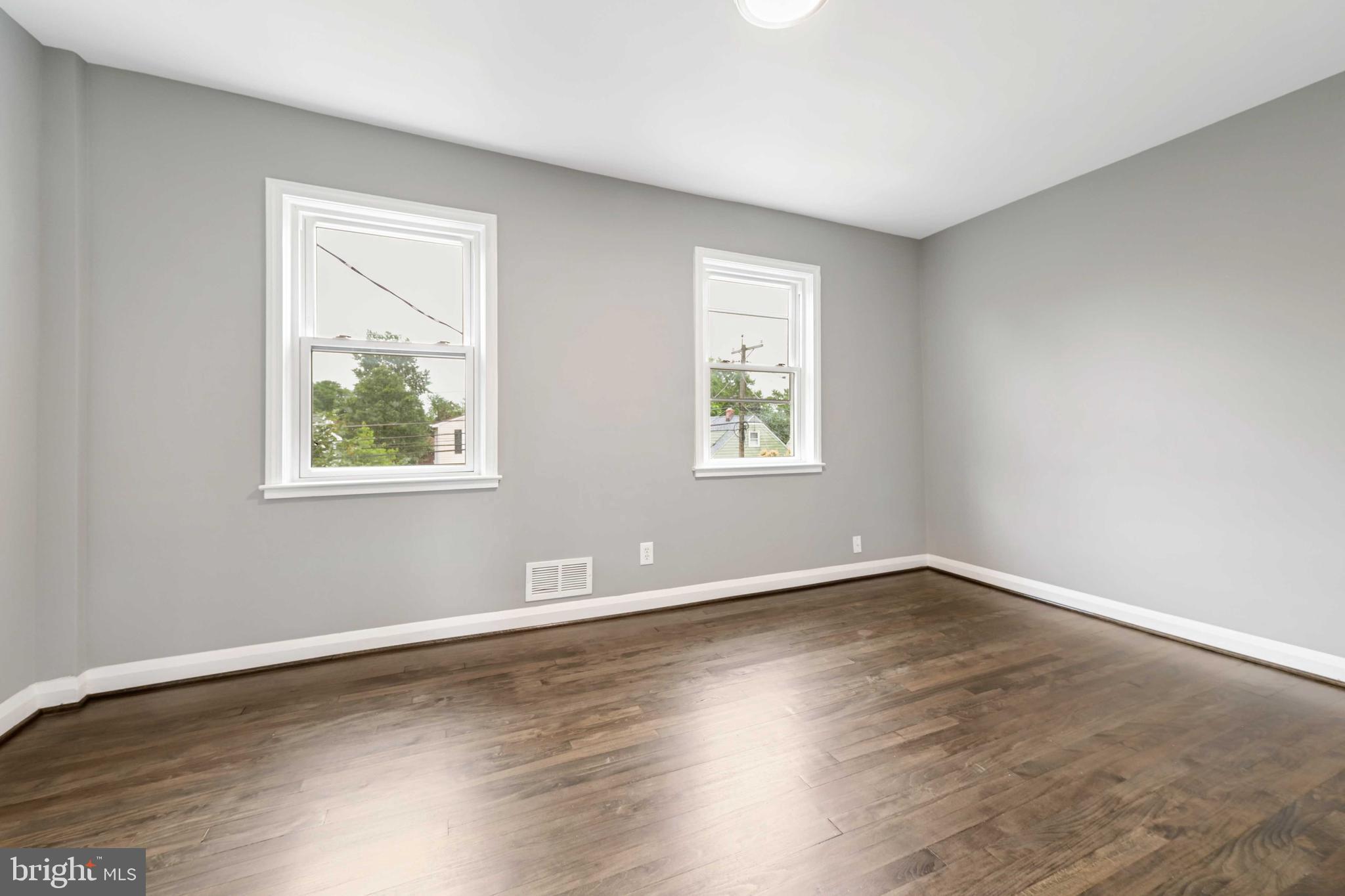 DUNDALK VILLAGE - Residential