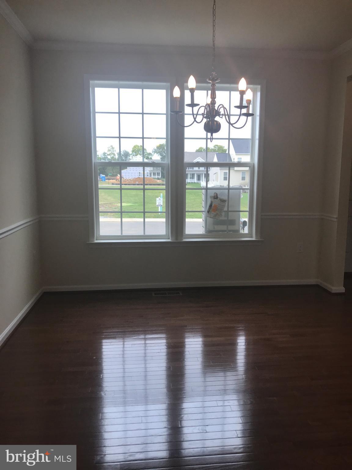 THE VILLAGE OF WASHINGTON TRAIL - Residential