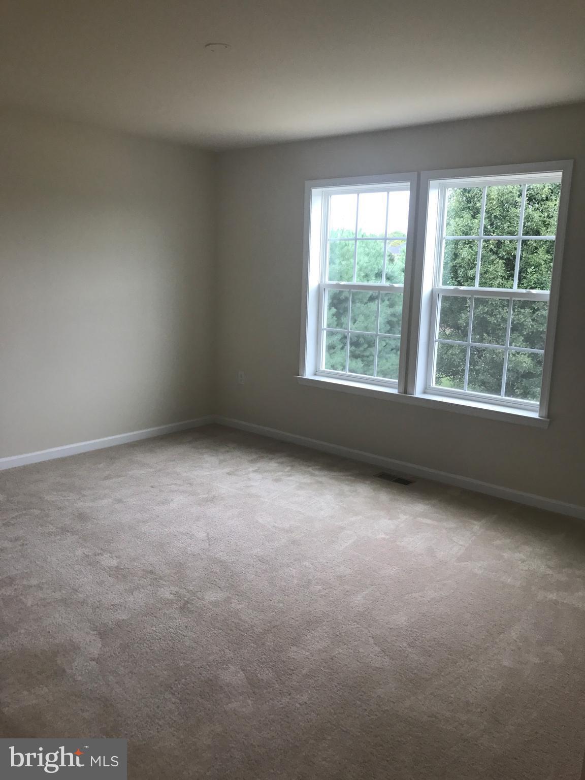 THE VILLAGE OF WASHINGTON TRAIL - Residential