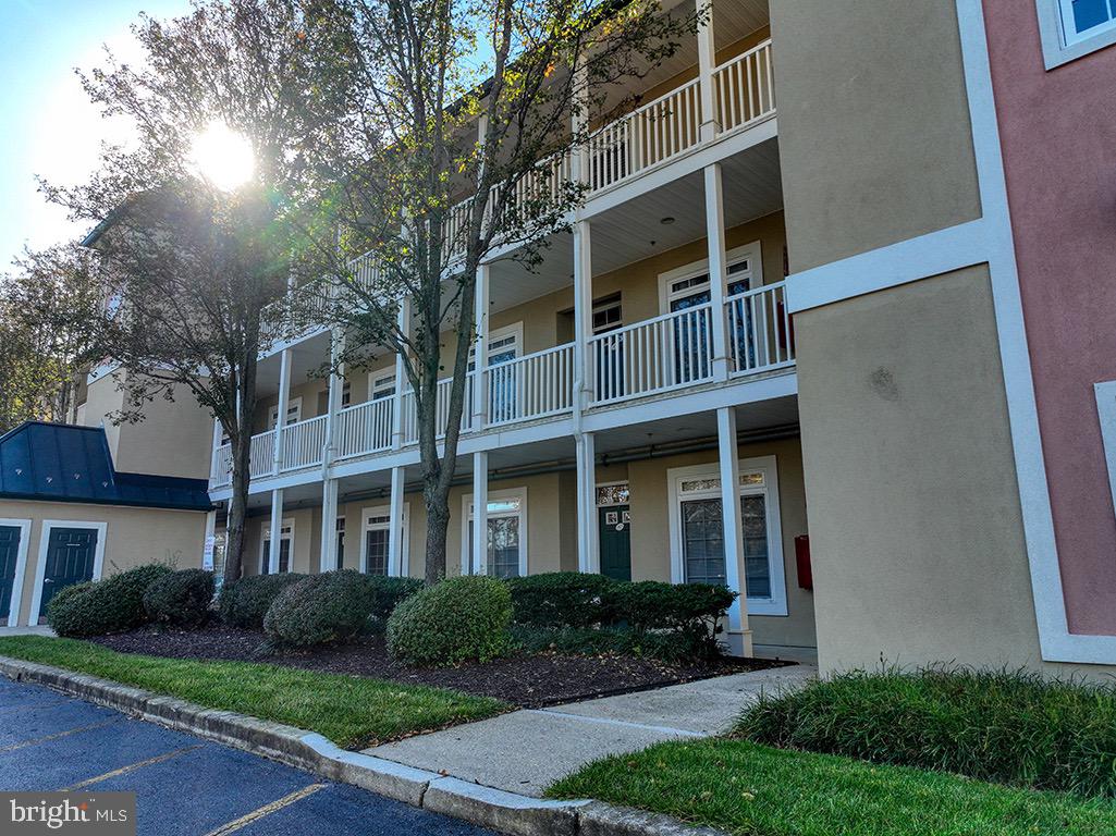 34313 SUMMERLYN DRIVE 405