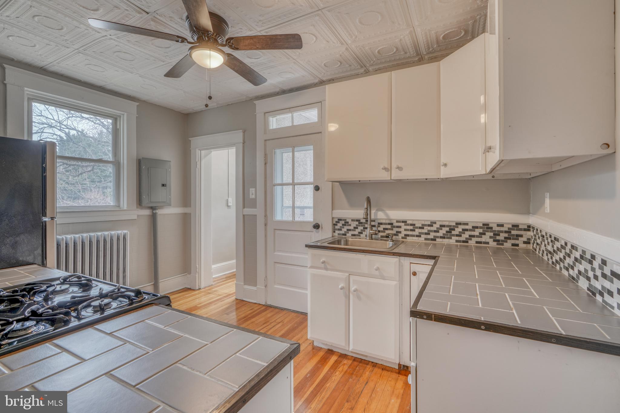 CATONSVILLE - Residential Income