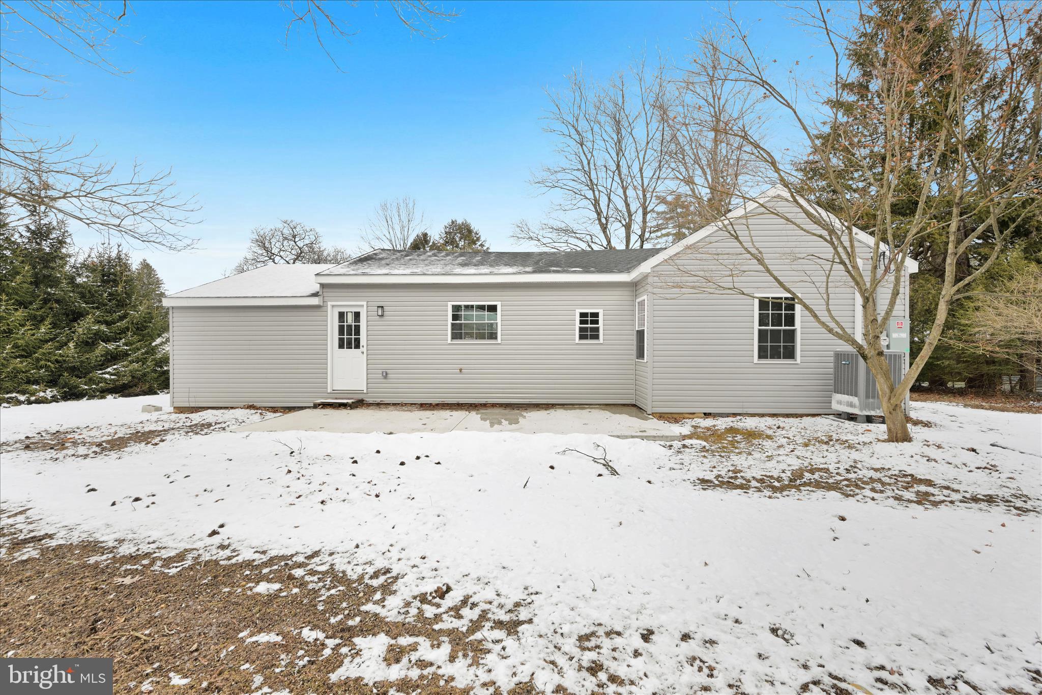 DEER LAKE - Residential