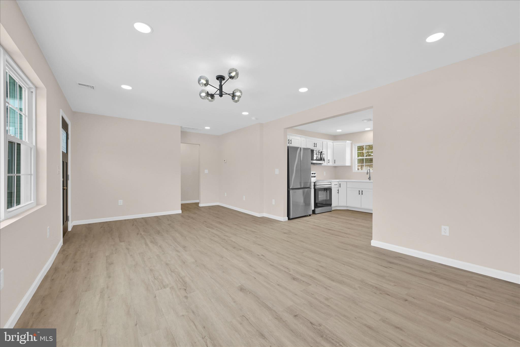 DEER LAKE - Residential